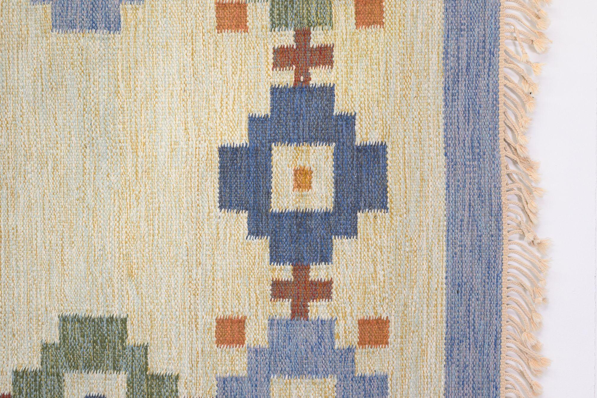Kilim suédois du milieu du siècle dernier signé J.K Bon état - En vente à London, England