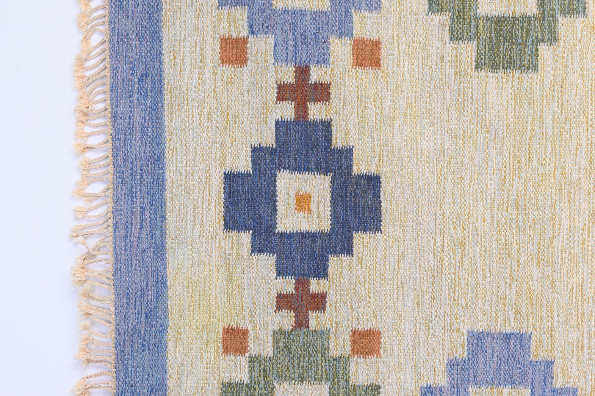 Milieu du XXe siècle Kilim suédois du milieu du siècle dernier signé J.K en vente