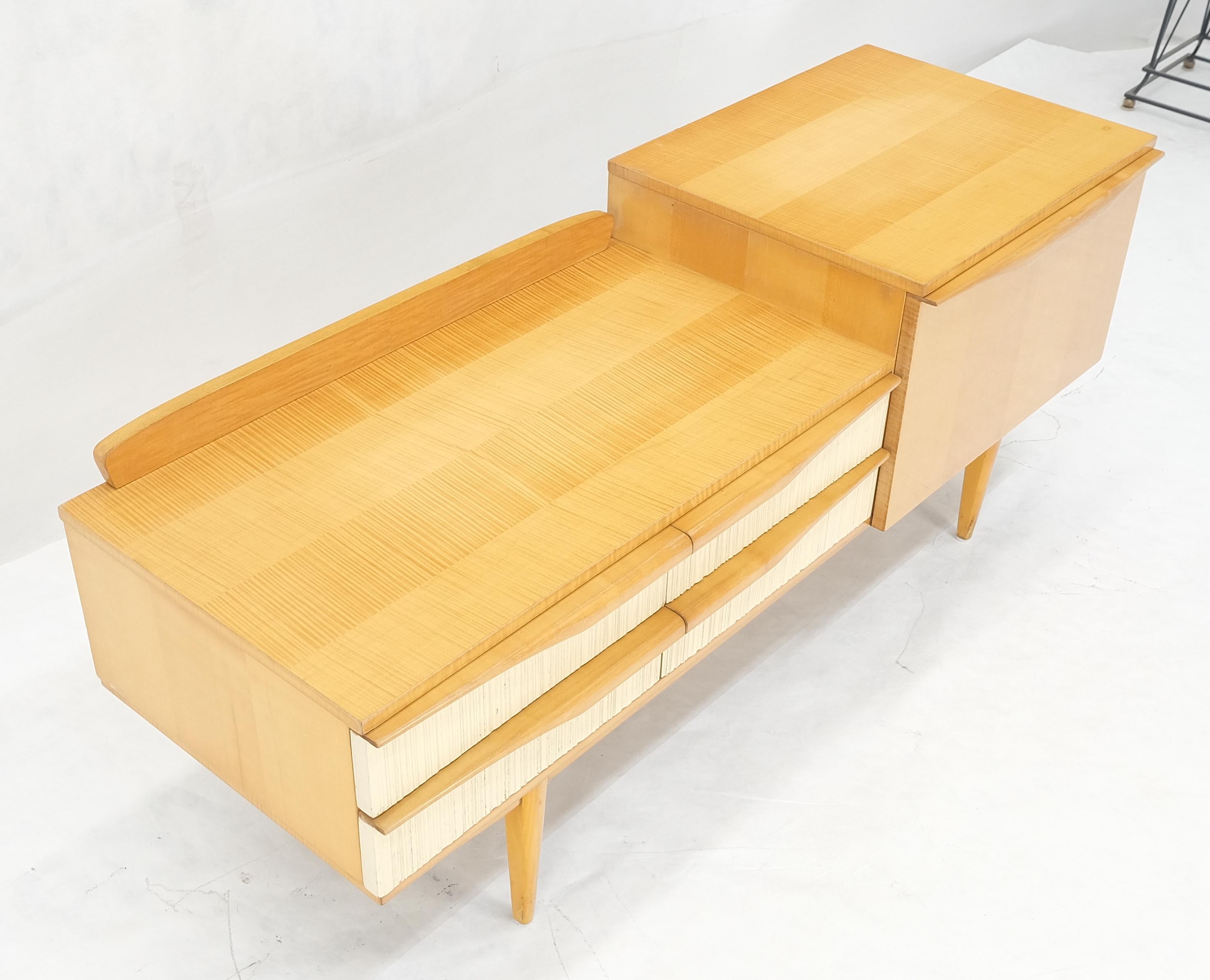 Swedish Mid Century Modern 1950s Blond Birch Drop  Door Console Entry Hall Table For Sale 5