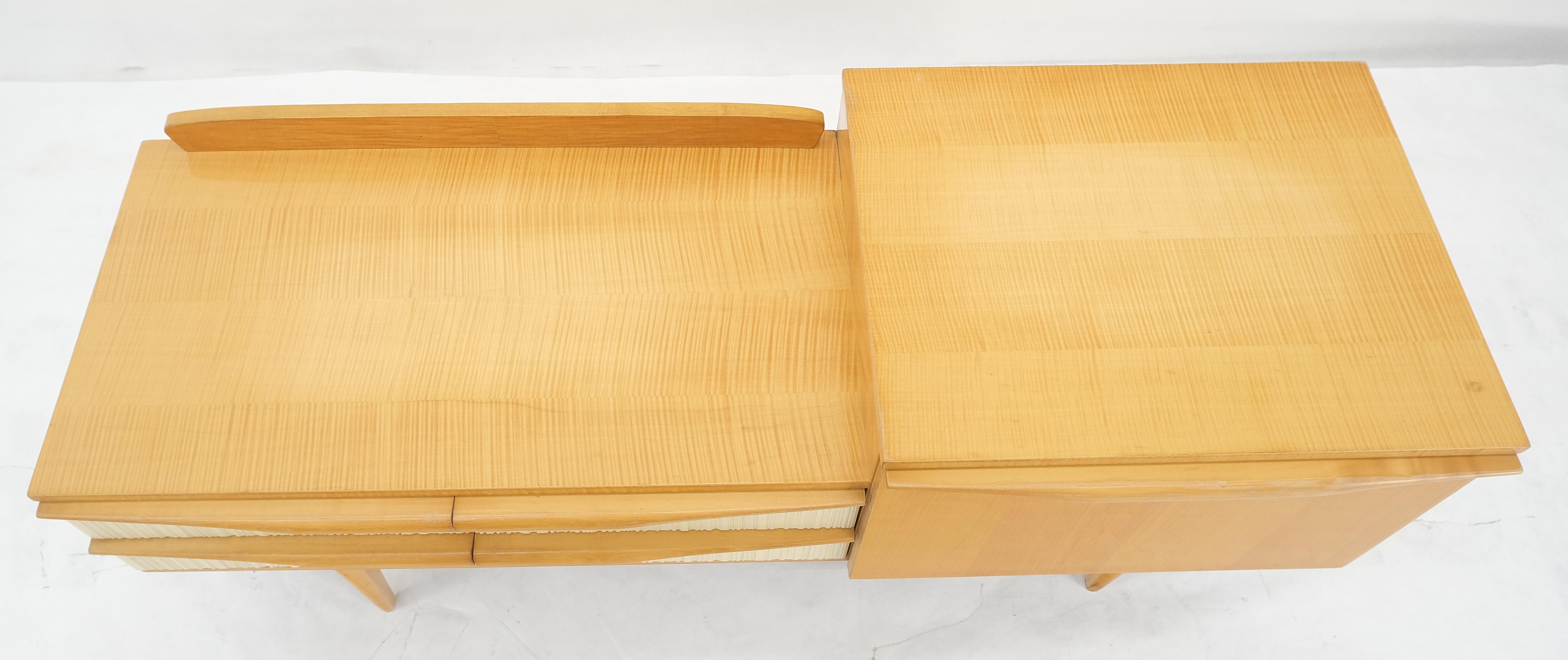 Swedish Mid Century Modern 1950s Blond Birch Drop  Door Console Entry Hall Table For Sale 6
