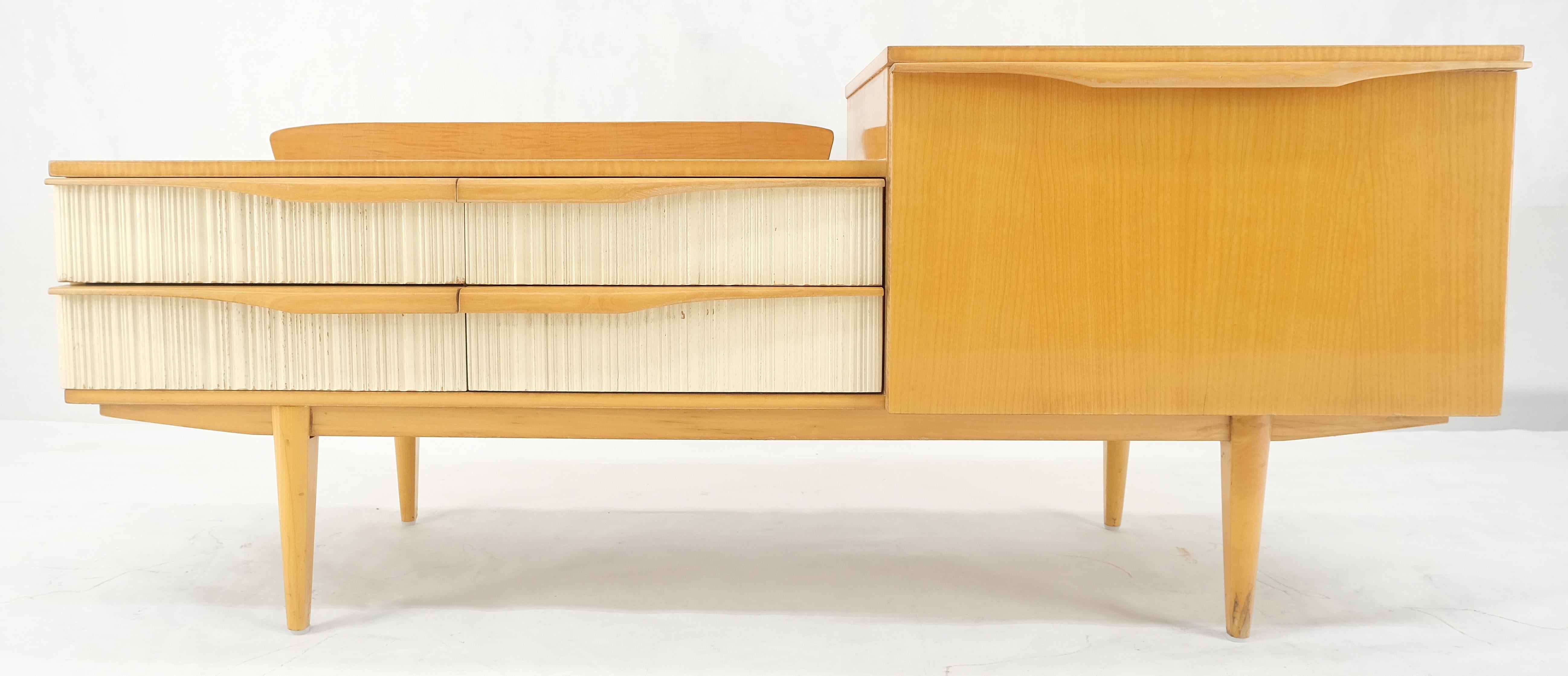 Swedish Mid Century Modern 1950s Blond Birch Drop  Door Console Entry Hall Table For Sale 7