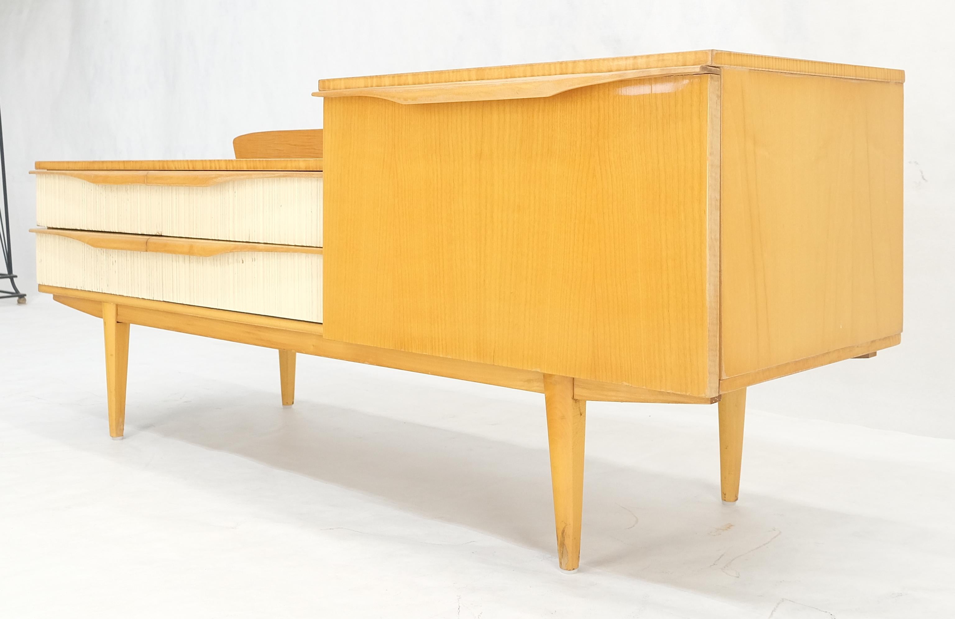 Swedish Mid Century Modern 1950s Blond Birch Drop  Door Console Entry Hall Table For Sale 9