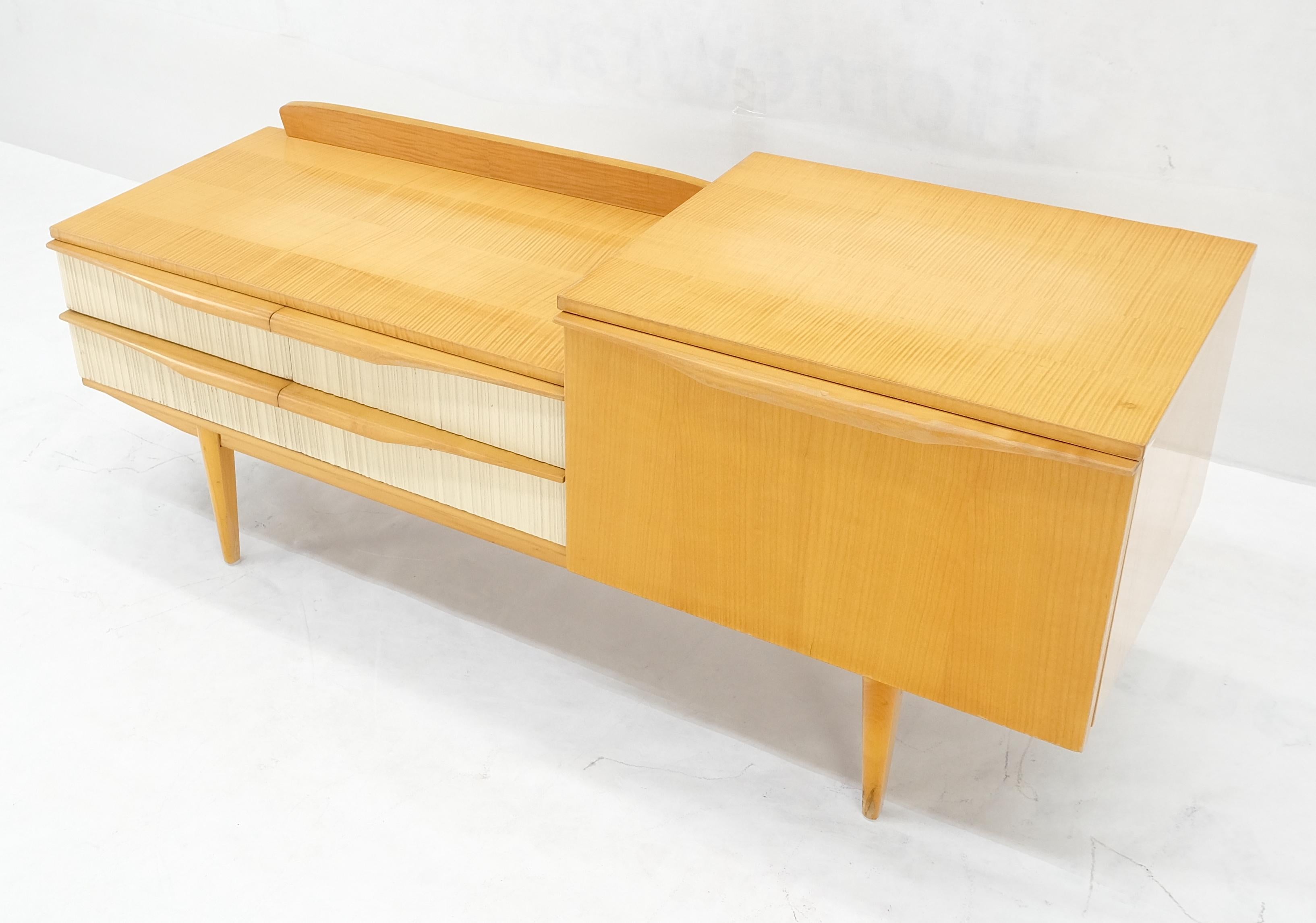 20th Century Swedish Mid Century Modern 1950s Blond Birch Drop  Door Console Entry Hall Table For Sale