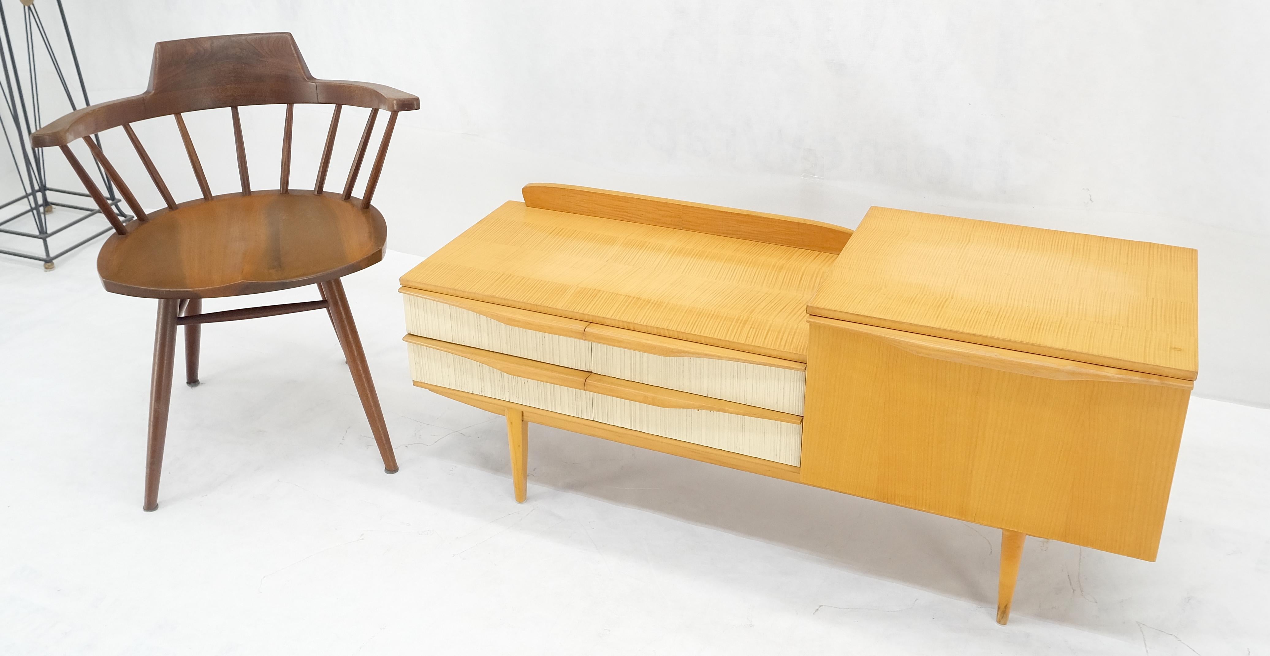 Swedish Mid Century Modern 1950s Blond Birch Drop  Door Console Entry Hall Table For Sale 2