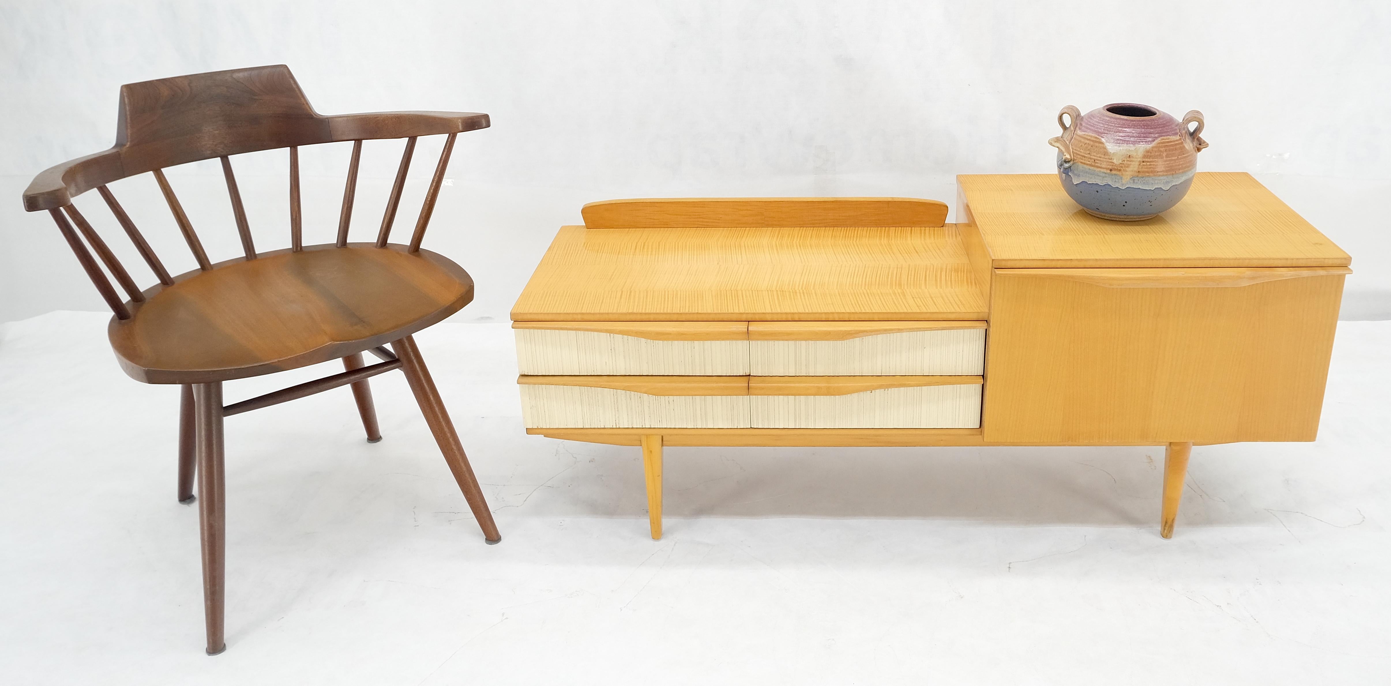 Swedish Mid Century Modern 1950s Blond Birch Drop  Door Console Entry Hall Table For Sale 3