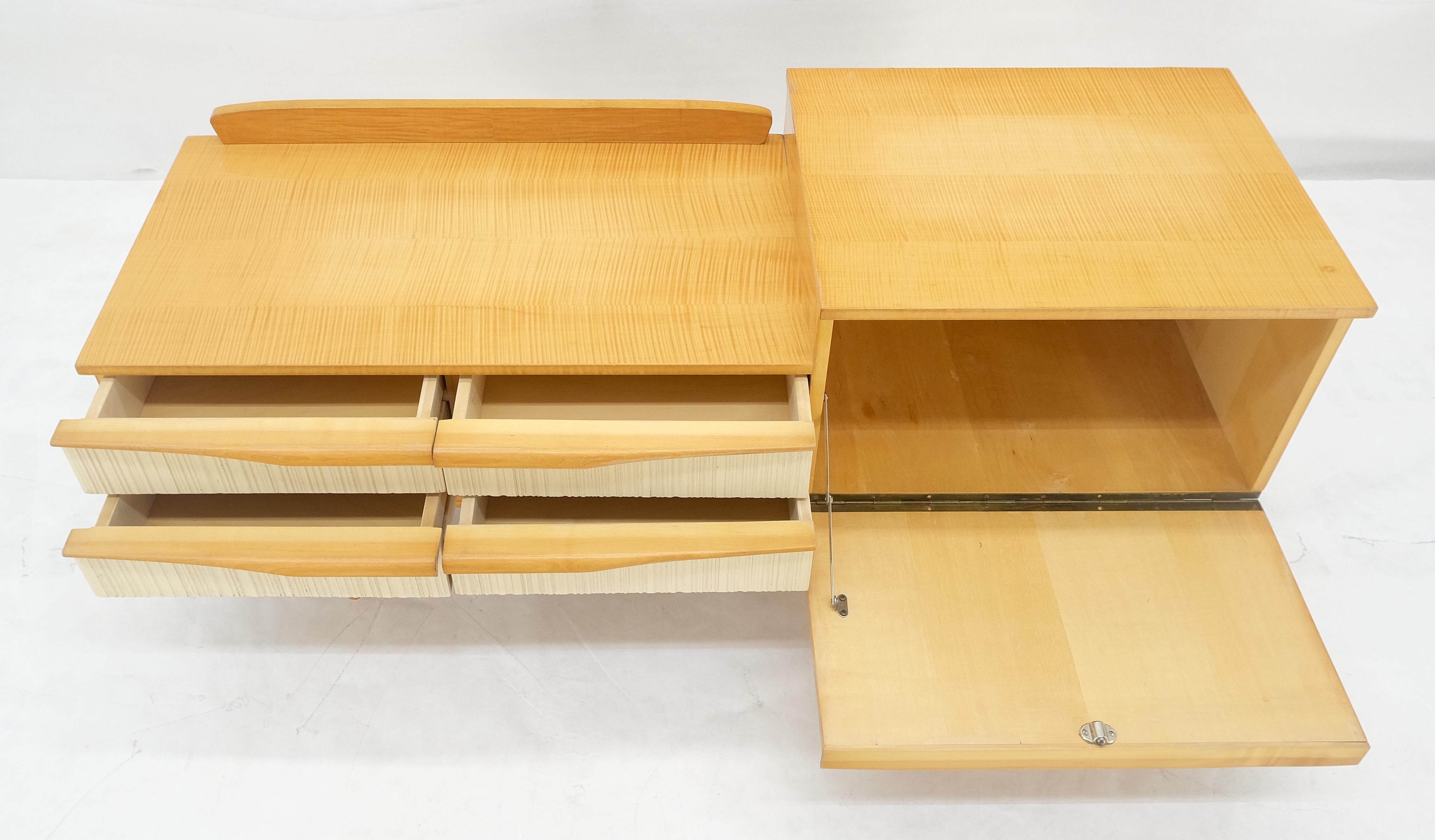 Swedish Mid Century Modern 1950s Blond Birch Drop  Door Console Entry Hall Table For Sale 4