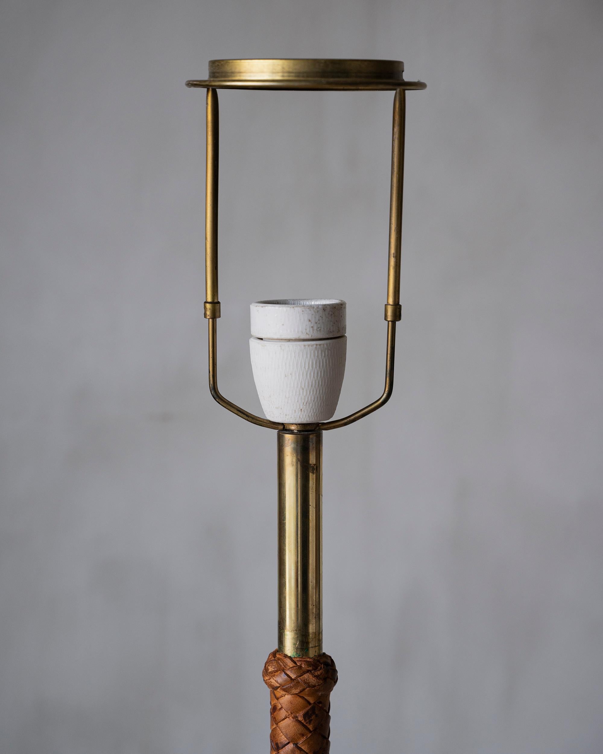 Swedish Mid-Century Modern Brass & Leather Floor Lamp For Sale 2
