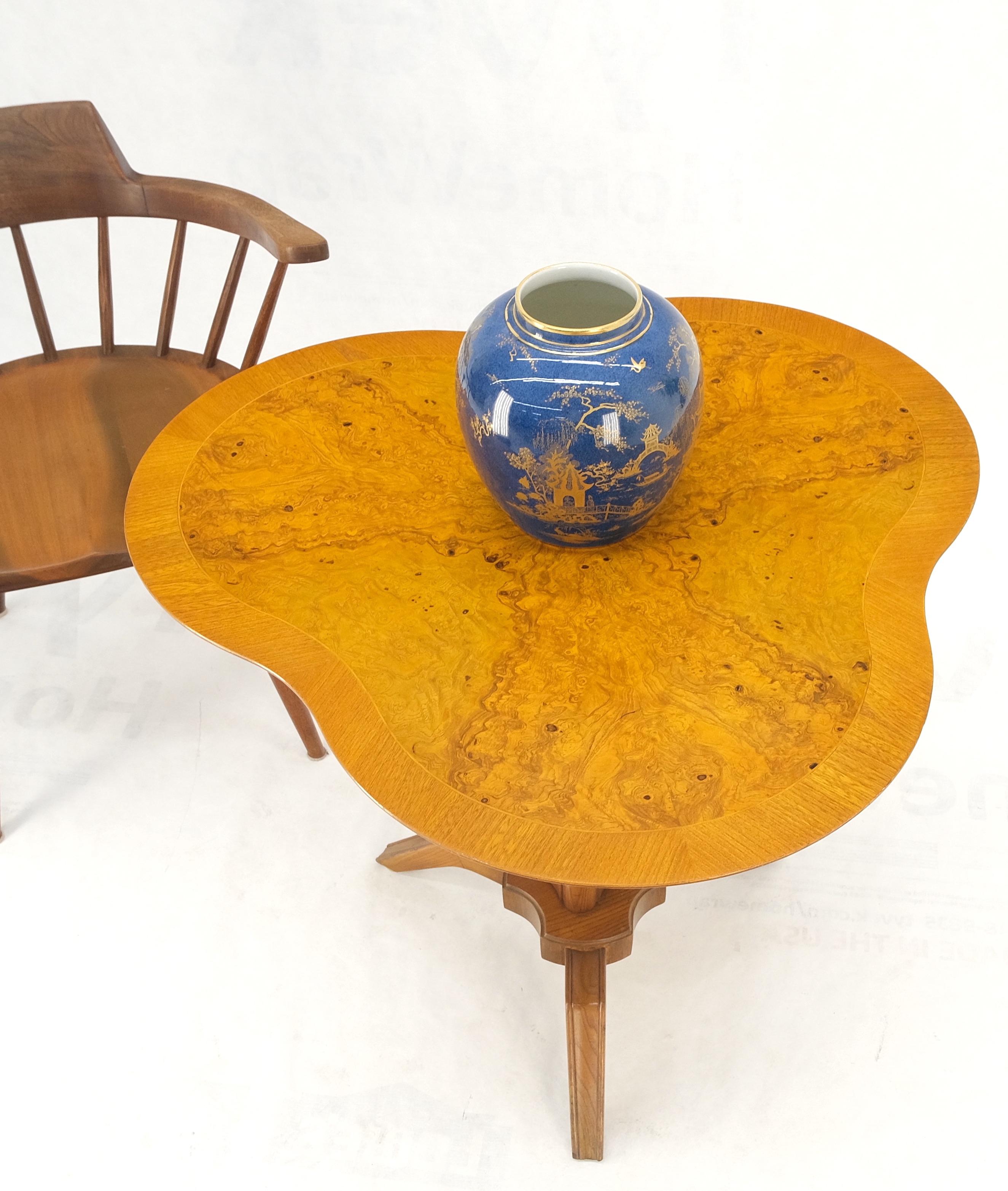 Swedish Mid-Century Modern Burl Wood Tri Legged Side End Table Stand 1949 Mint! In Excellent Condition For Sale In Rockaway, NJ