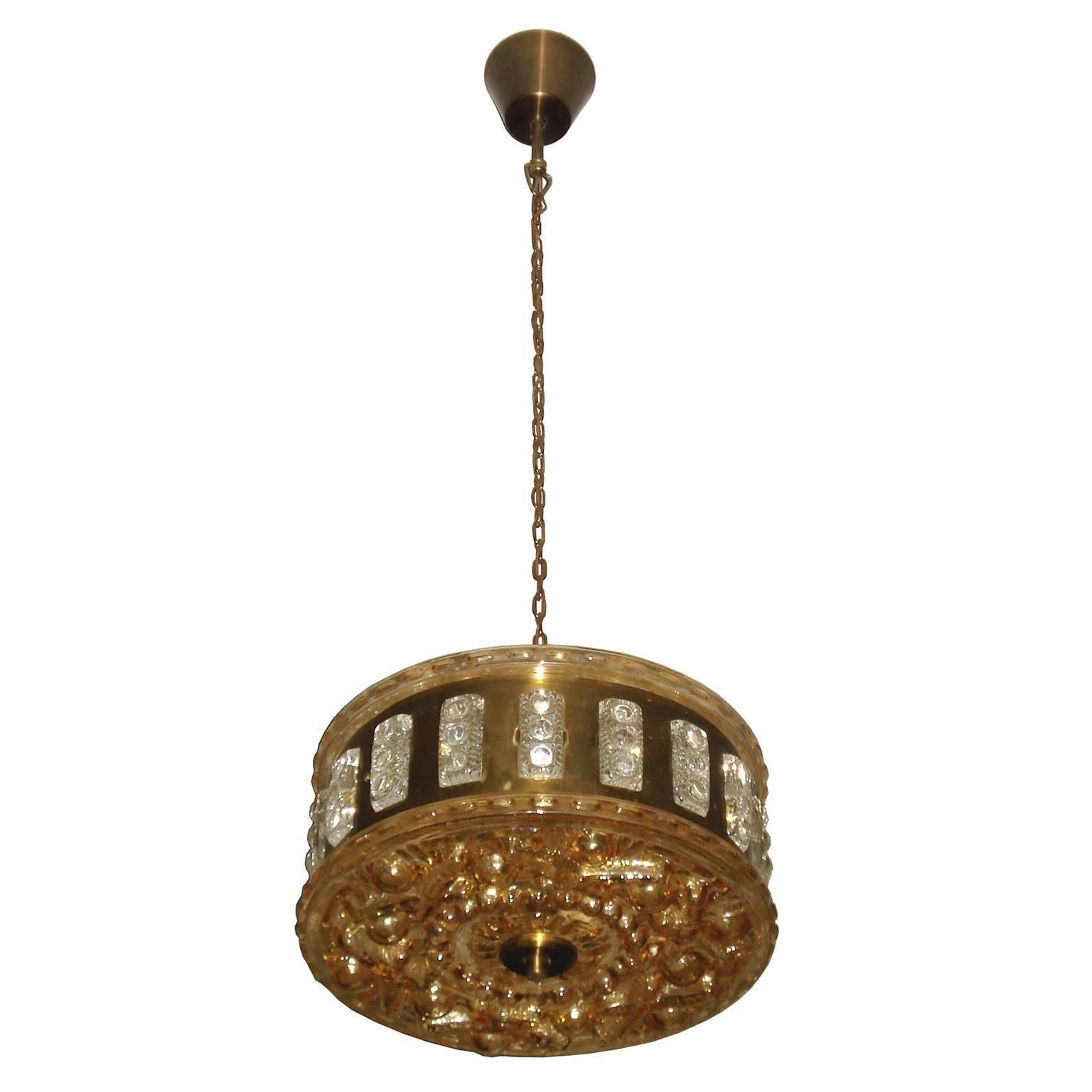 Swedish Mid-Century Modern Ceiling Light Brass and Crystal In Good Condition For Sale In Bochum, NRW