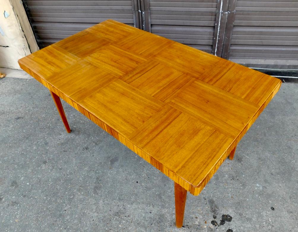 Swedish Mid-Century Modern Extendable Dining Table with Parquery Top, circa 1950 For Sale 3