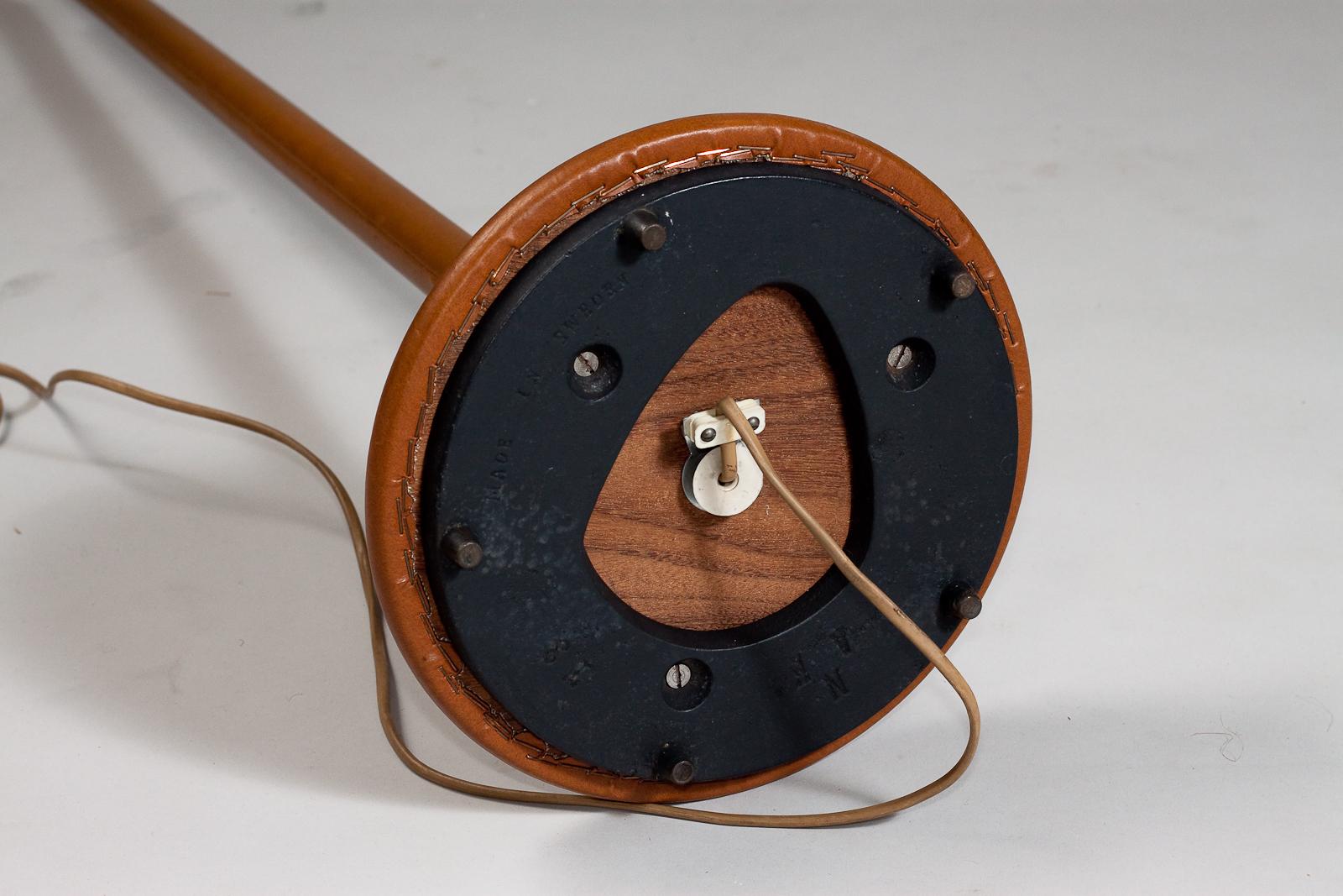 Lampada da terra svedese di metà secolo in pelle, ANF in vendita 1