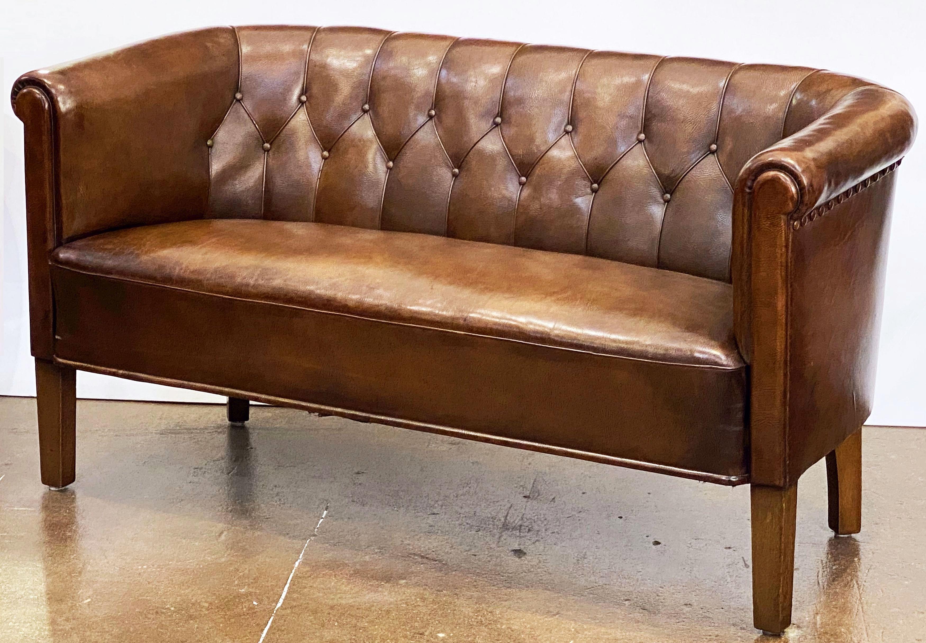 Swedish Mid-Century Modern Leather Sofa or Settee with Tufted Back 6