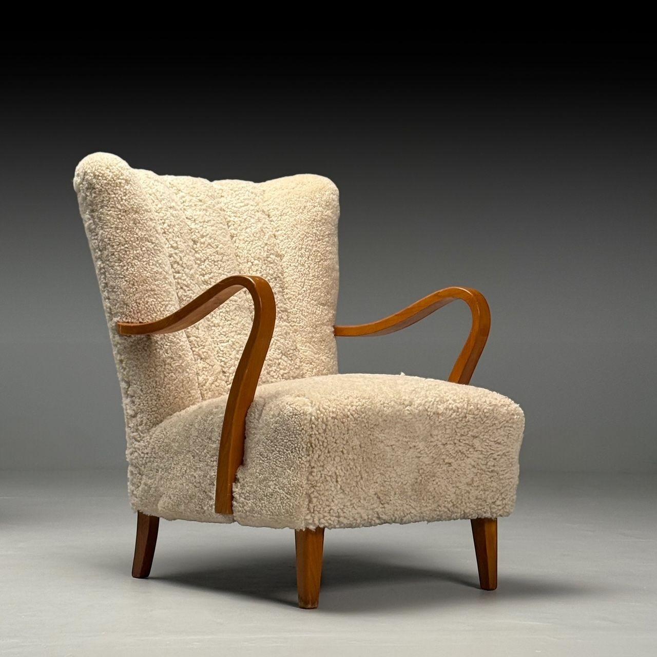 Swedish Mid-Century Modern, Lounge Chairs, Beige Sheepskin, Oak, Sweden, 1940s 3
