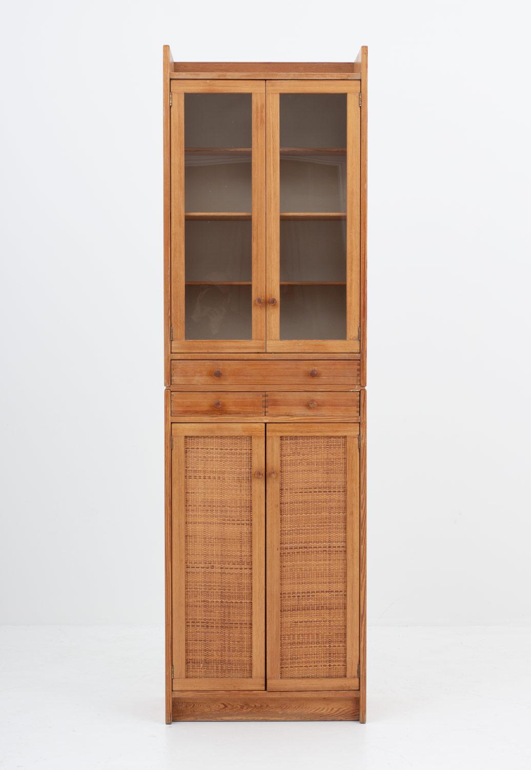 Pine cabinet Model 