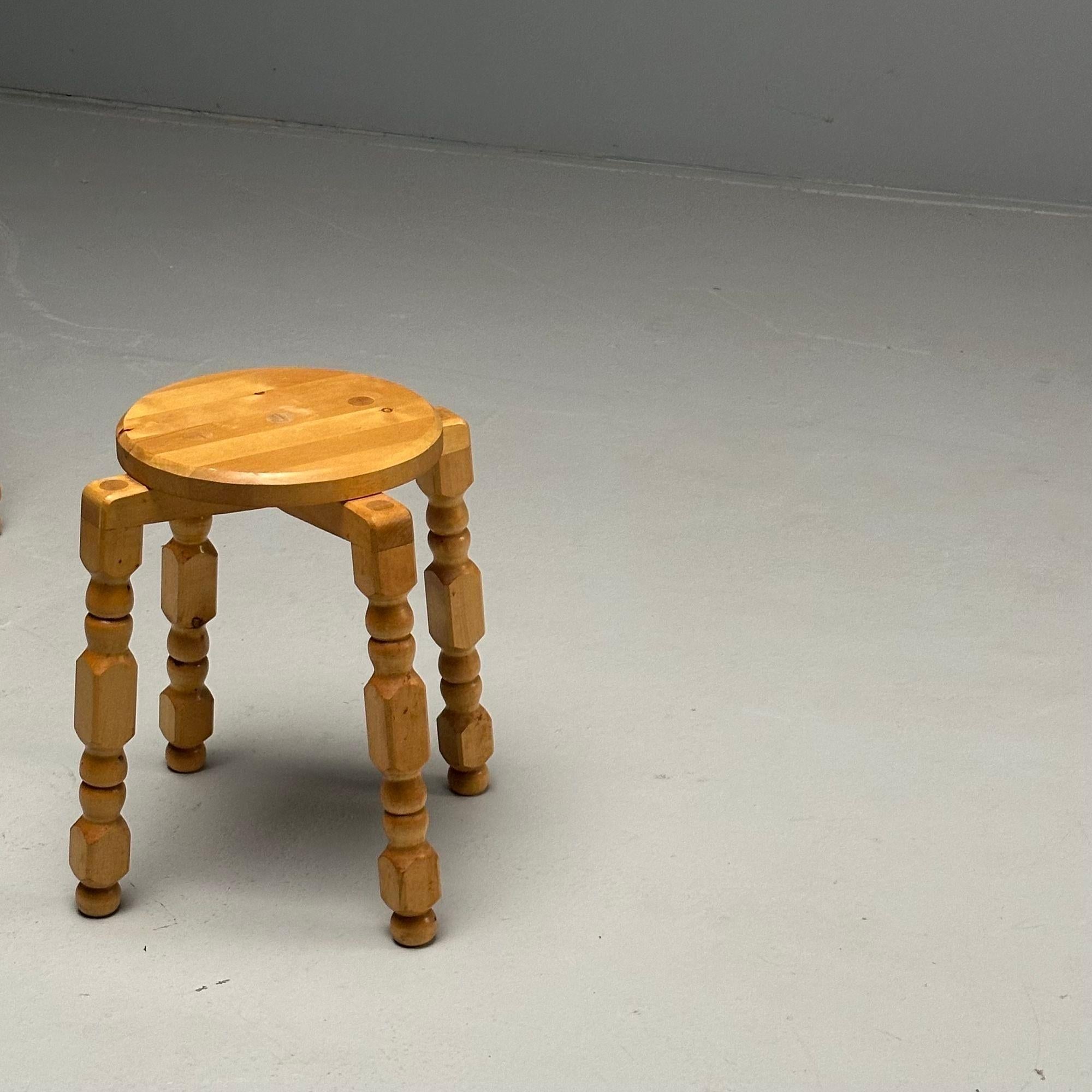 Tabourets ludiques suédois modernes du milieu du siècle, bouleau, Suède, années 1960 en vente 4
