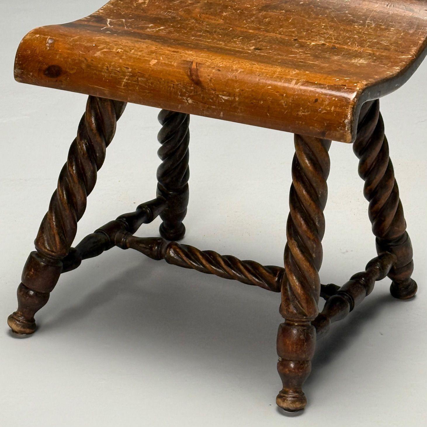 Inizio XX secolo Sgabello da mungitura svedese di metà secolo moderno, provinciale, Oak, Svezia, 1900 in vendita