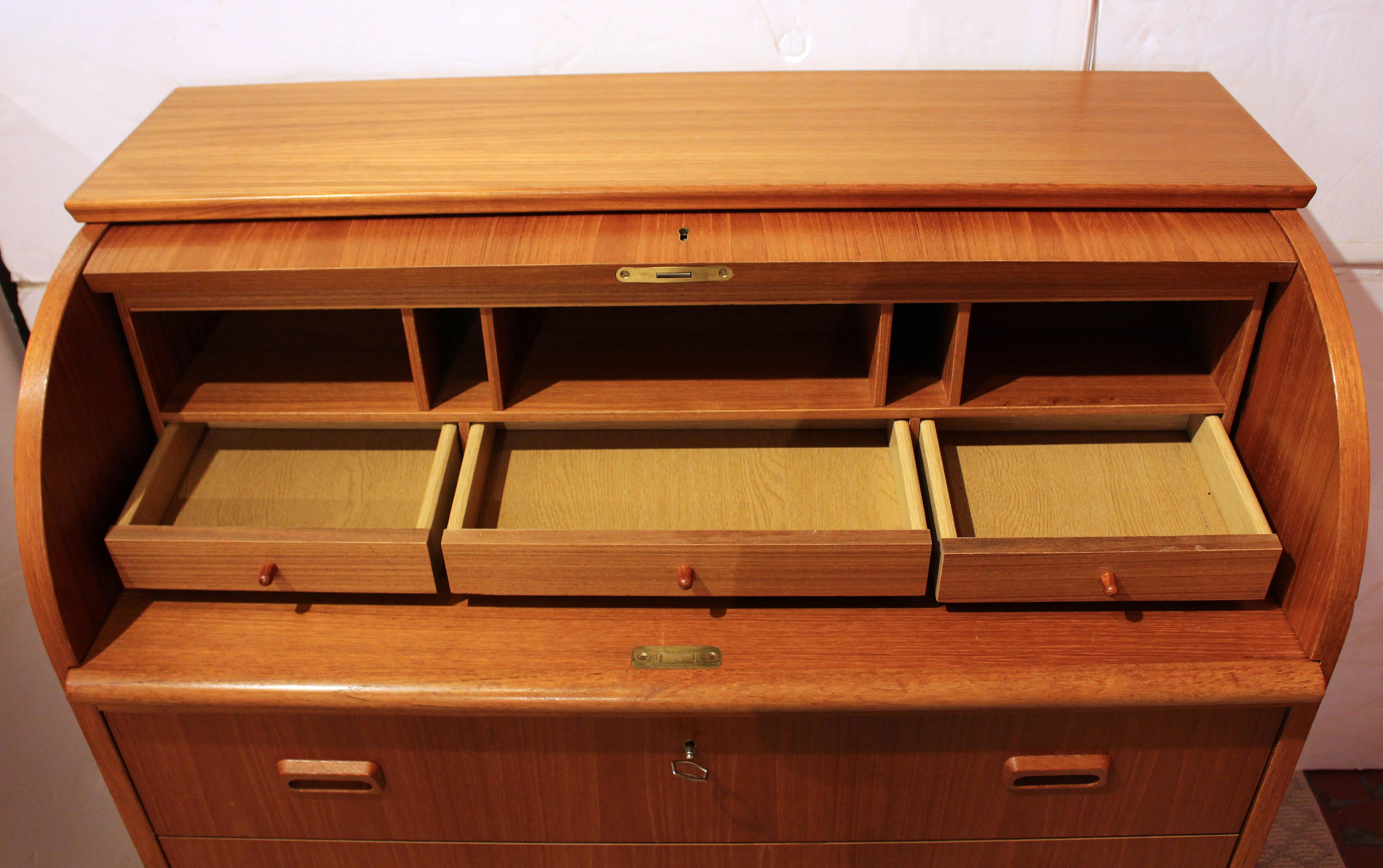 Swedish Mid-Century Modern Roll Top Desk, circa 1960s In Good Condition For Sale In Chapel Hill, NC
