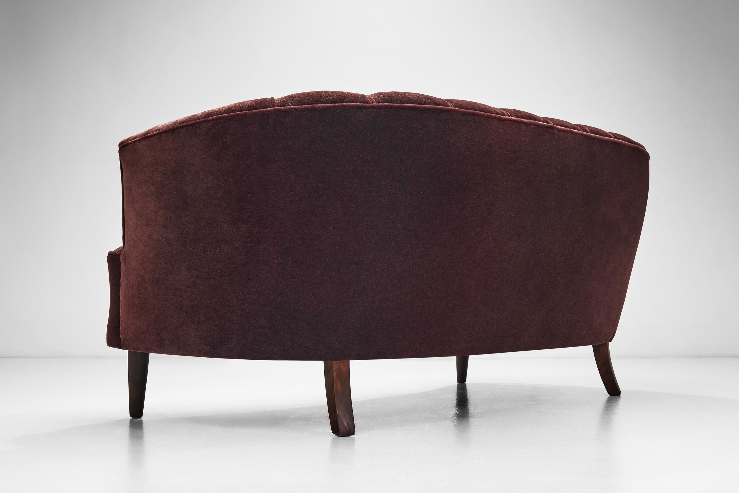 Canapé suédois The Modernity, Suède ca 1940s en vente 8