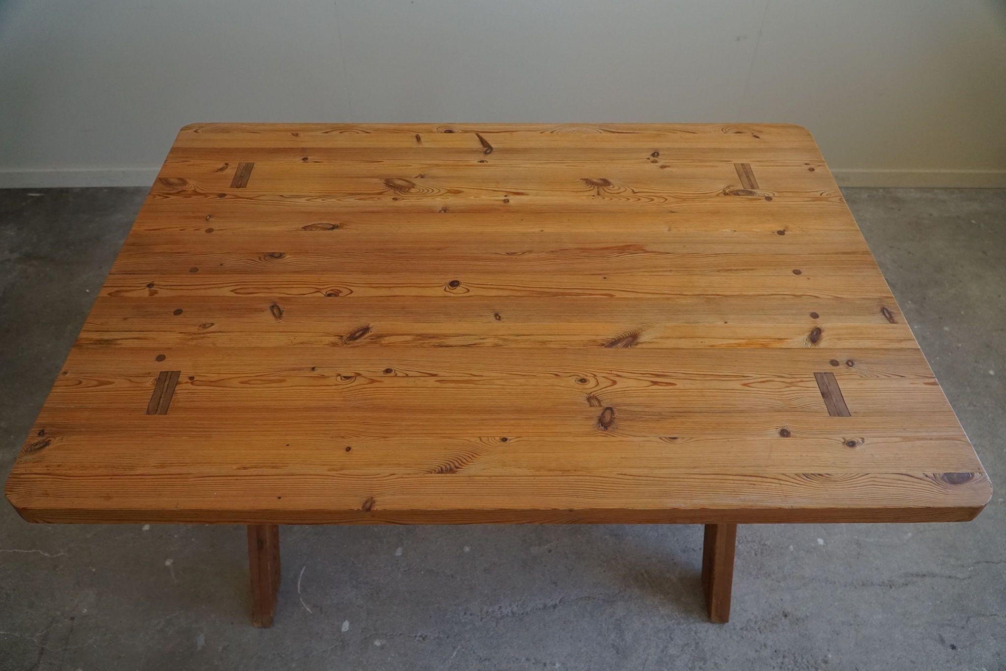 Swedish Mid Century Modern Solid Pine Desk, Roland Wilhelmsson, Made in 1960s For Sale 1