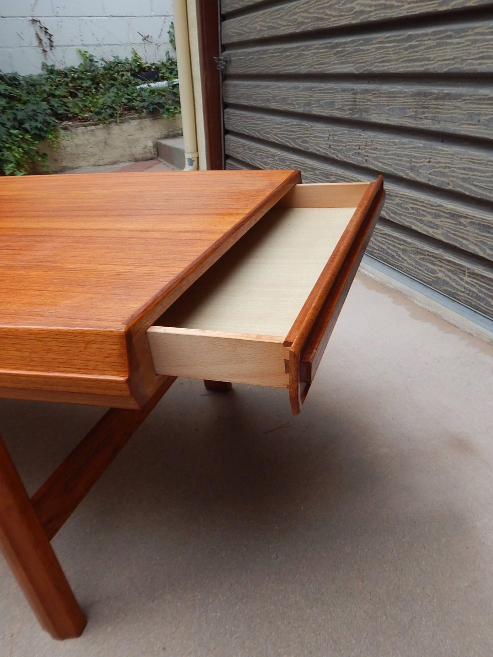 Swedish Mid-Century Modern Teak Coffee Table with Hidden Side Drawers For Sale 4