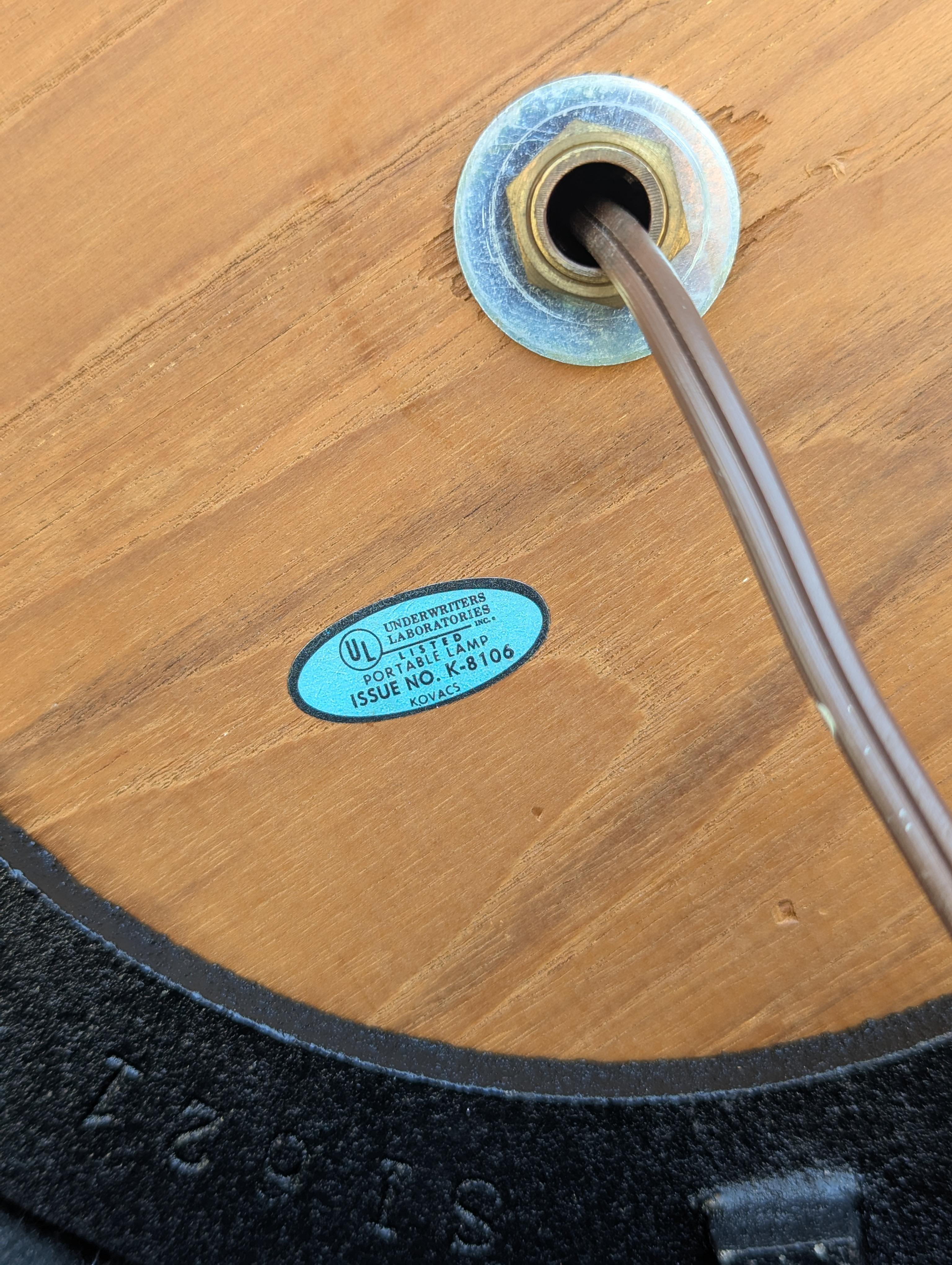 Lámpara de pie sueca de teca moderna de mediados de siglo de George Kovacs, c1960s en venta 9