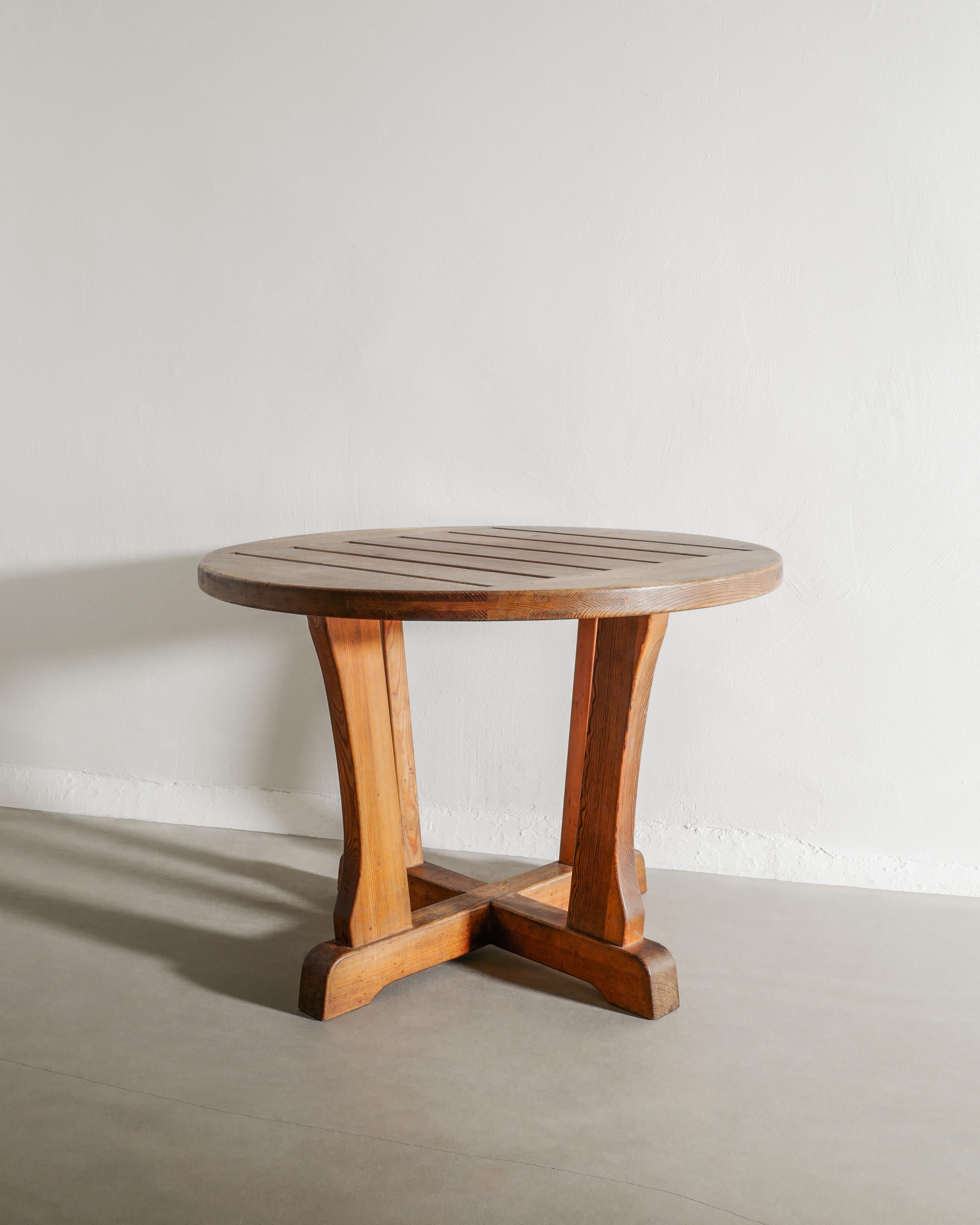 Scandinavian Modern Swedish Mid Century Modern Wooden Pine Console Side Table by David Rosén, 1940s For Sale