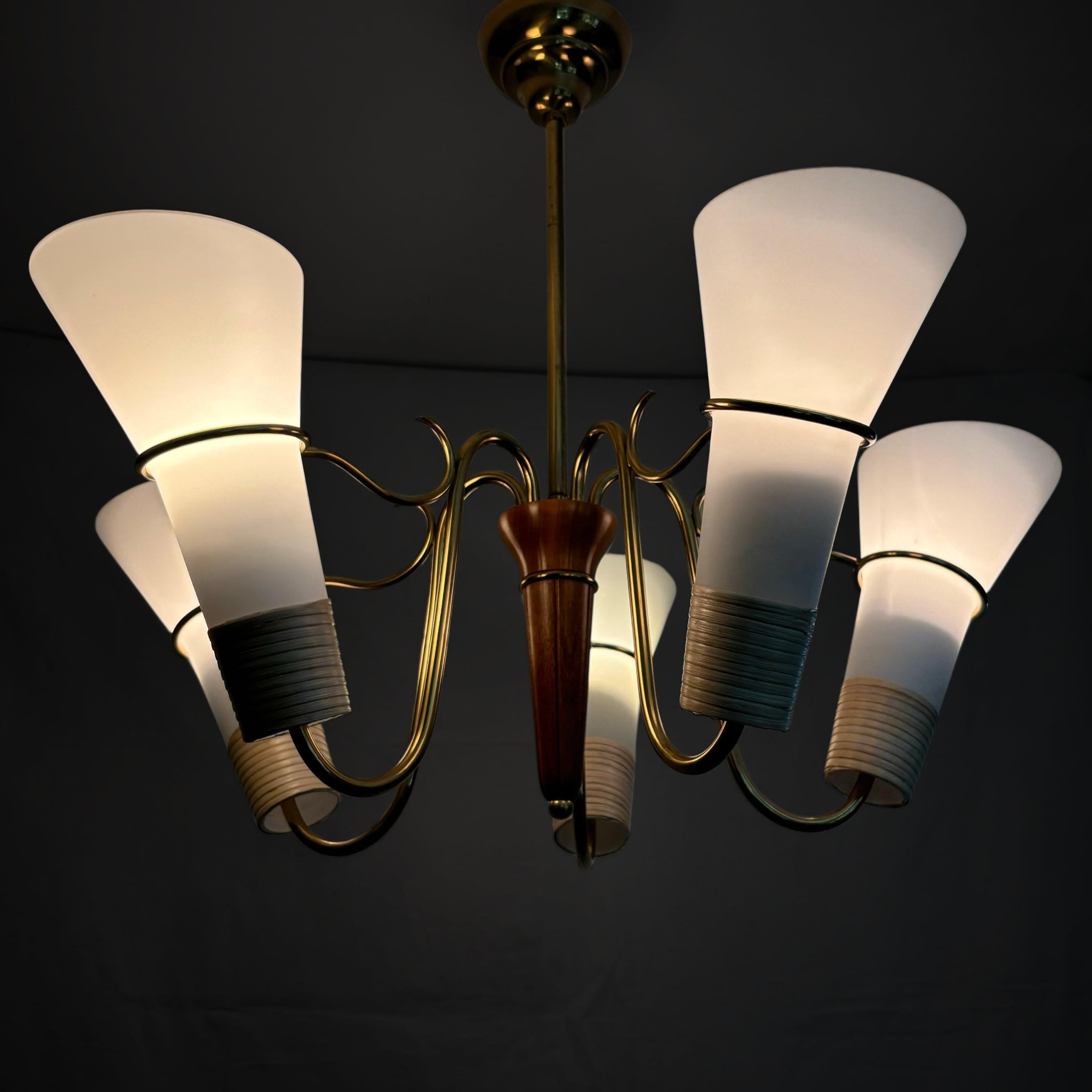 Scandinavian Modern Swedish mid century modernist chandelier in brass, birch and glass, 1940s For Sale