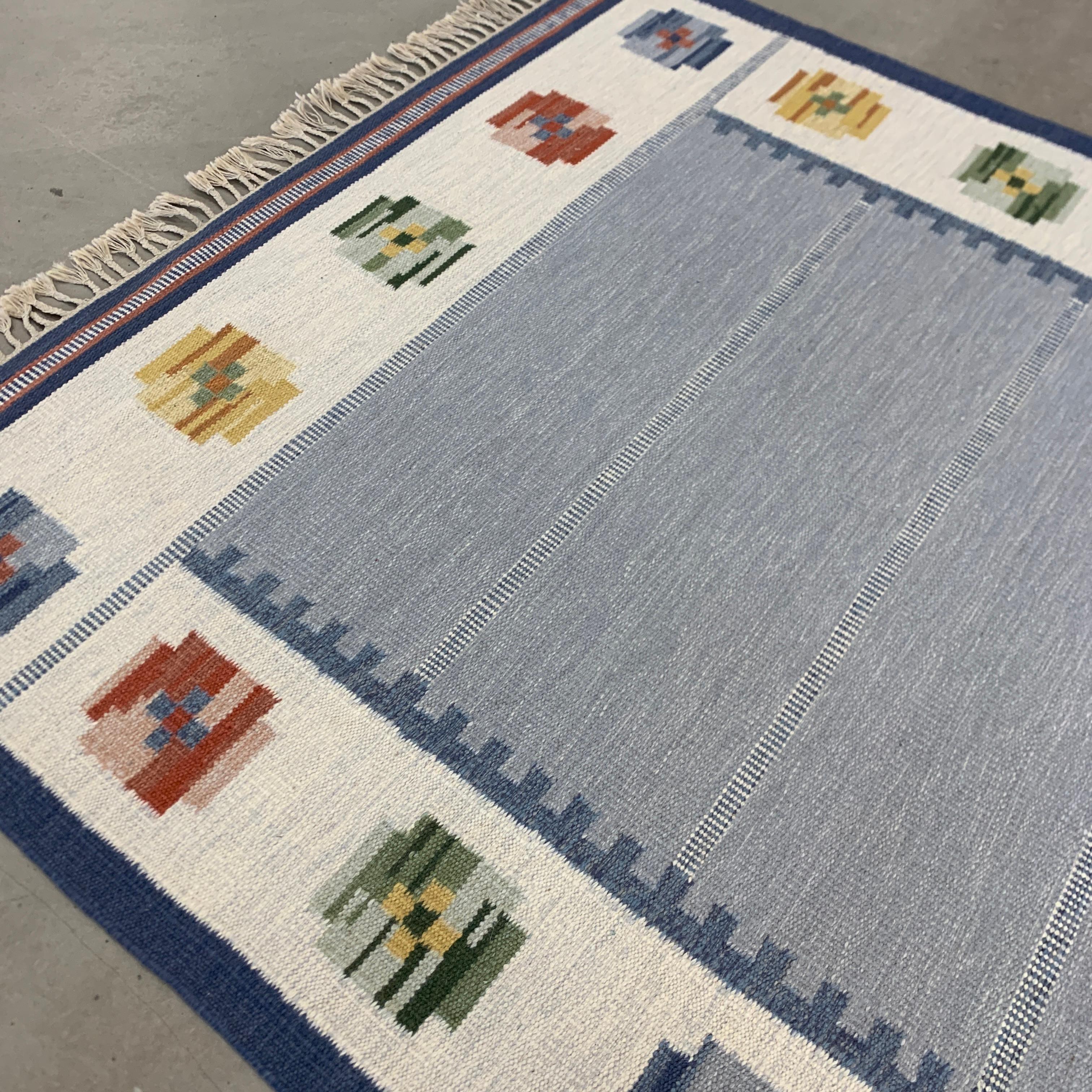 Mid-20th Century Swedish Mid-Century Rölakan Rug Handwoven Wool Carpet For Sale