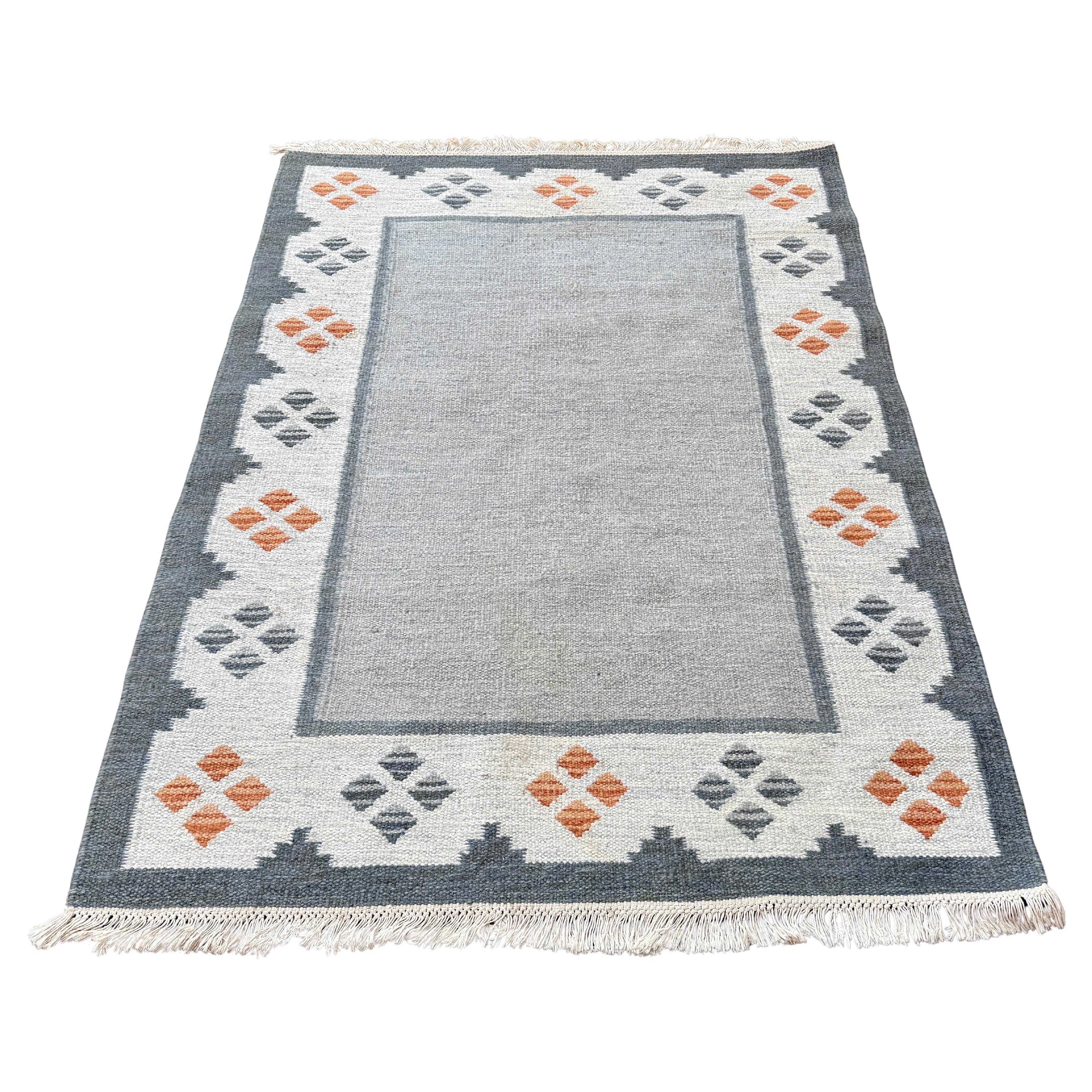 Tappeto svedese di metà secolo Rölakan Tessuto a mano in lana