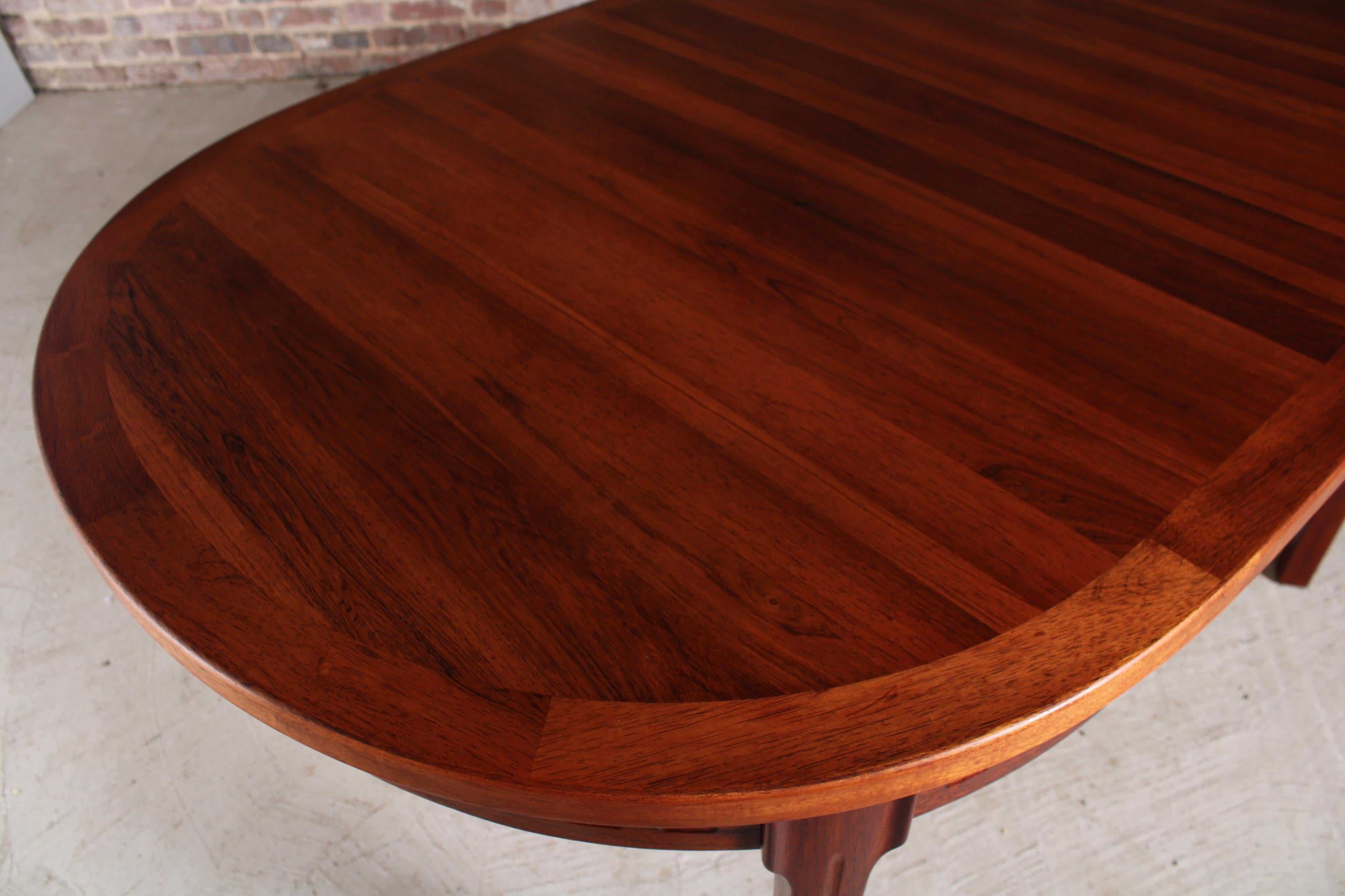 Swedish Mid Century Rosewood Dining Table by Nils Jonsson for Troeds, circa 1970 2