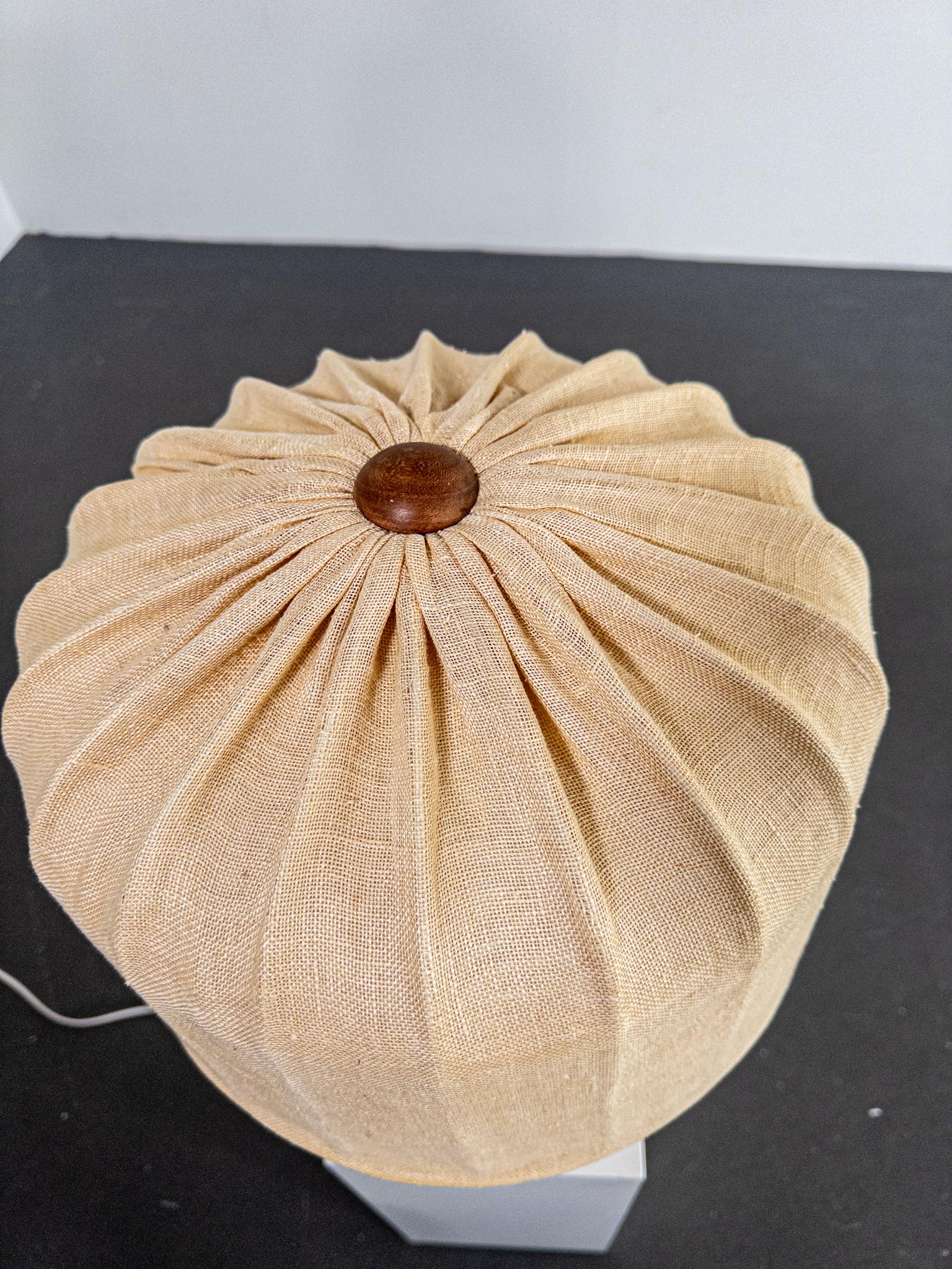 Palissandro Lampada da tavolo svedese di metà secolo in palissandro con paralume originale, anni '60 in vendita