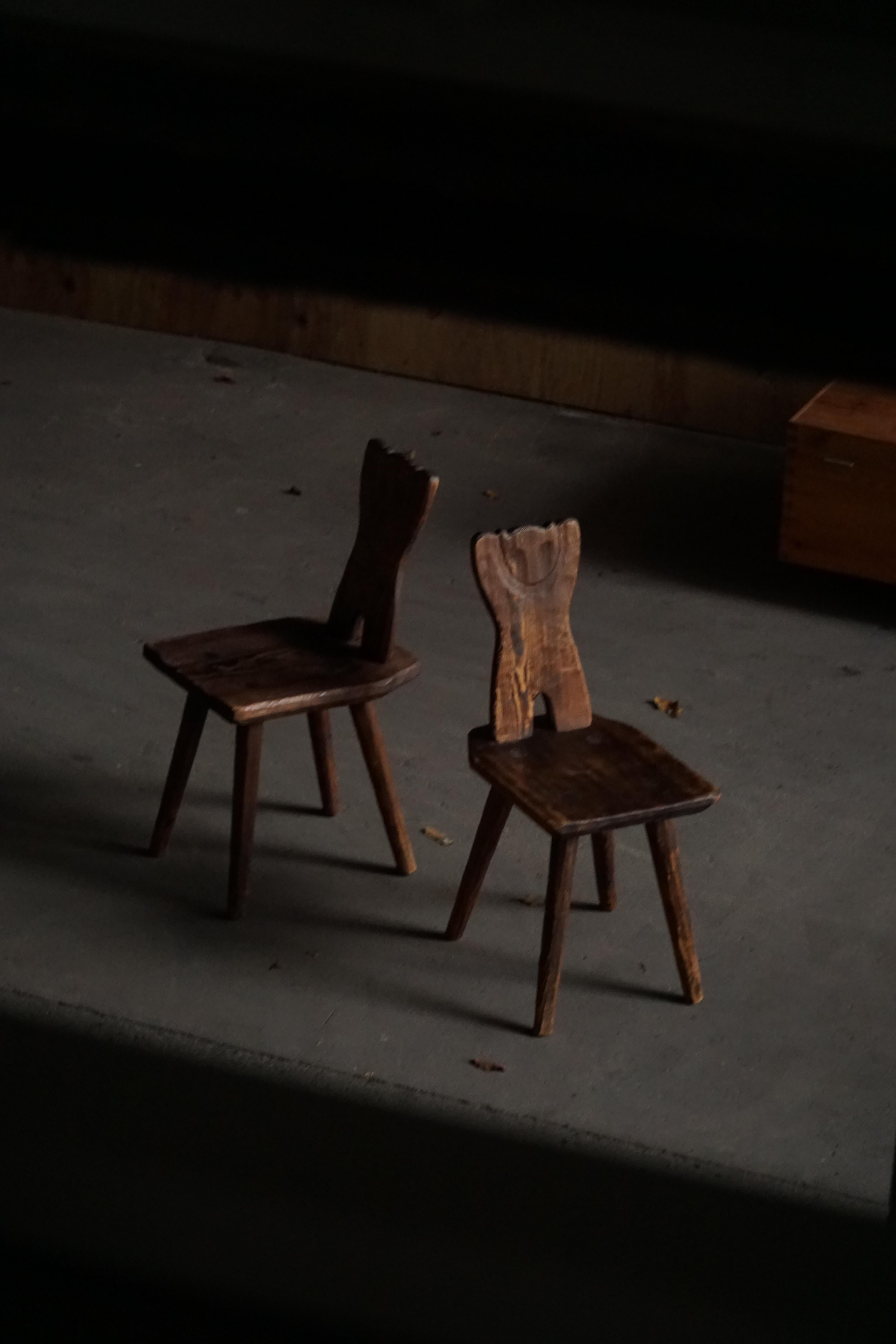 Fait main Suède, milieu du siècle, ensemble de 4 chaises 