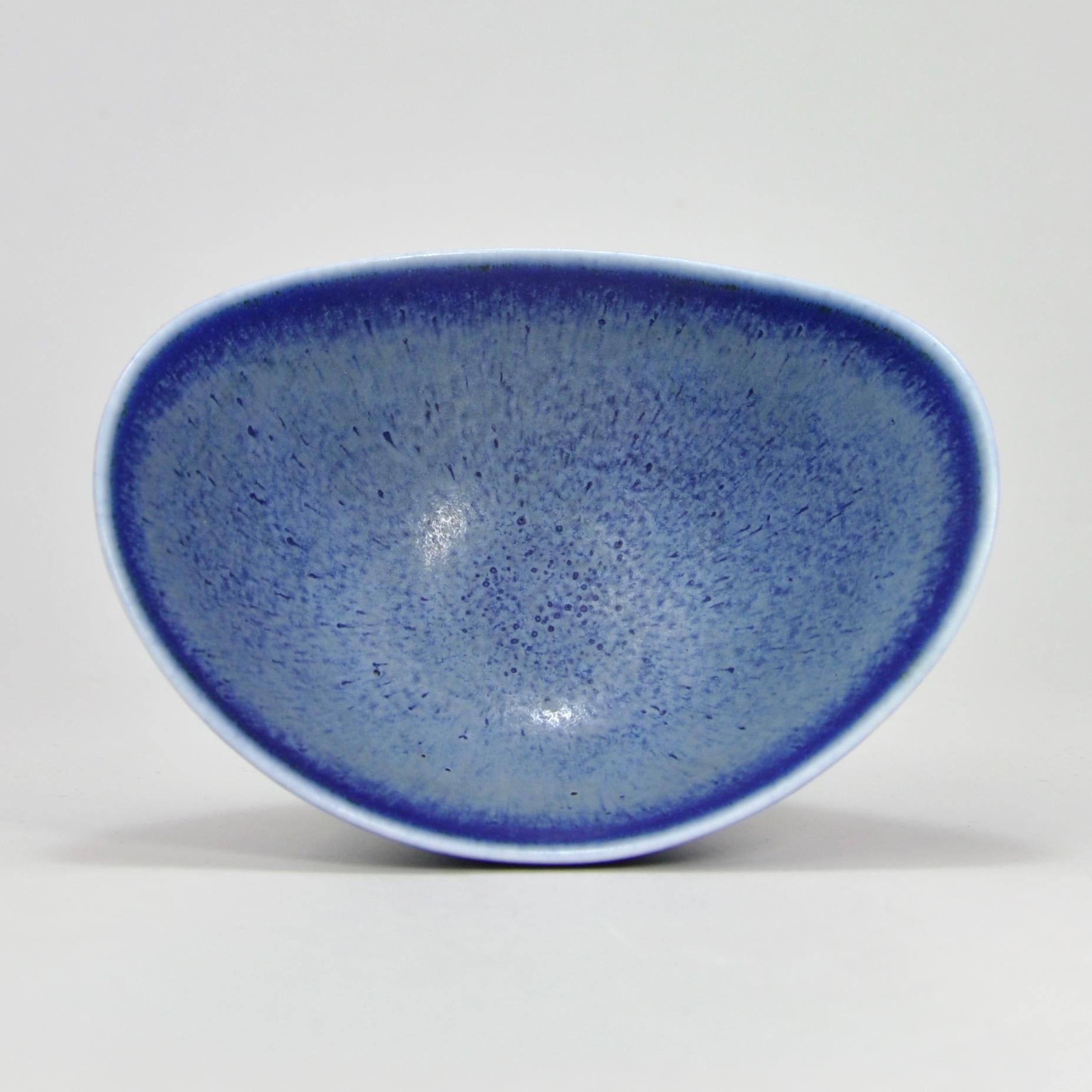 Ceramic Swedish Mid-Century Small Bowl by Gunnar Nylund for Rorstrand For Sale
