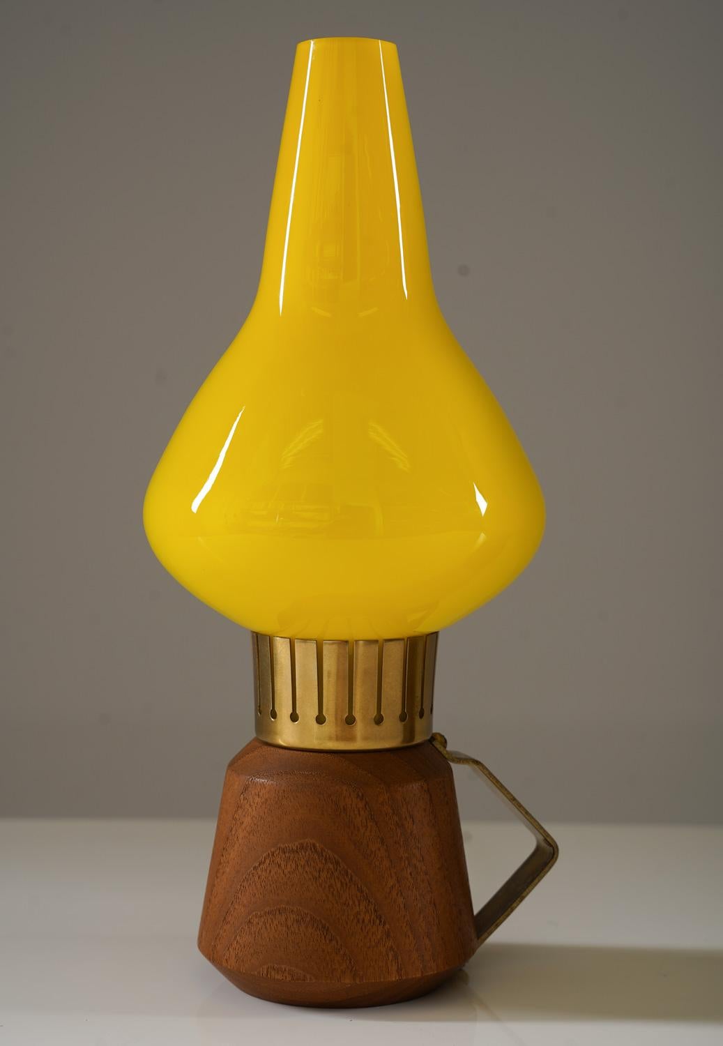 Svedese Lampada da tavolo svedese del Mid Century di ASEA in vendita