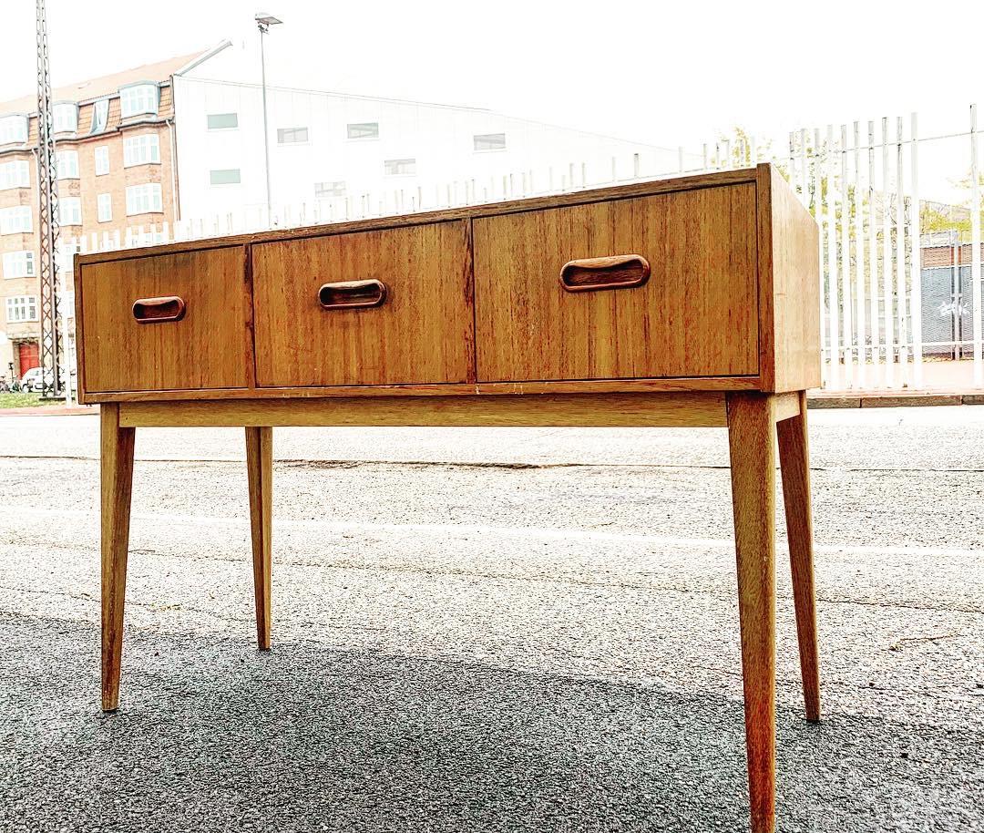 Swedish Midcentury Teak Chest of Drawers, 1960s For Sale 1