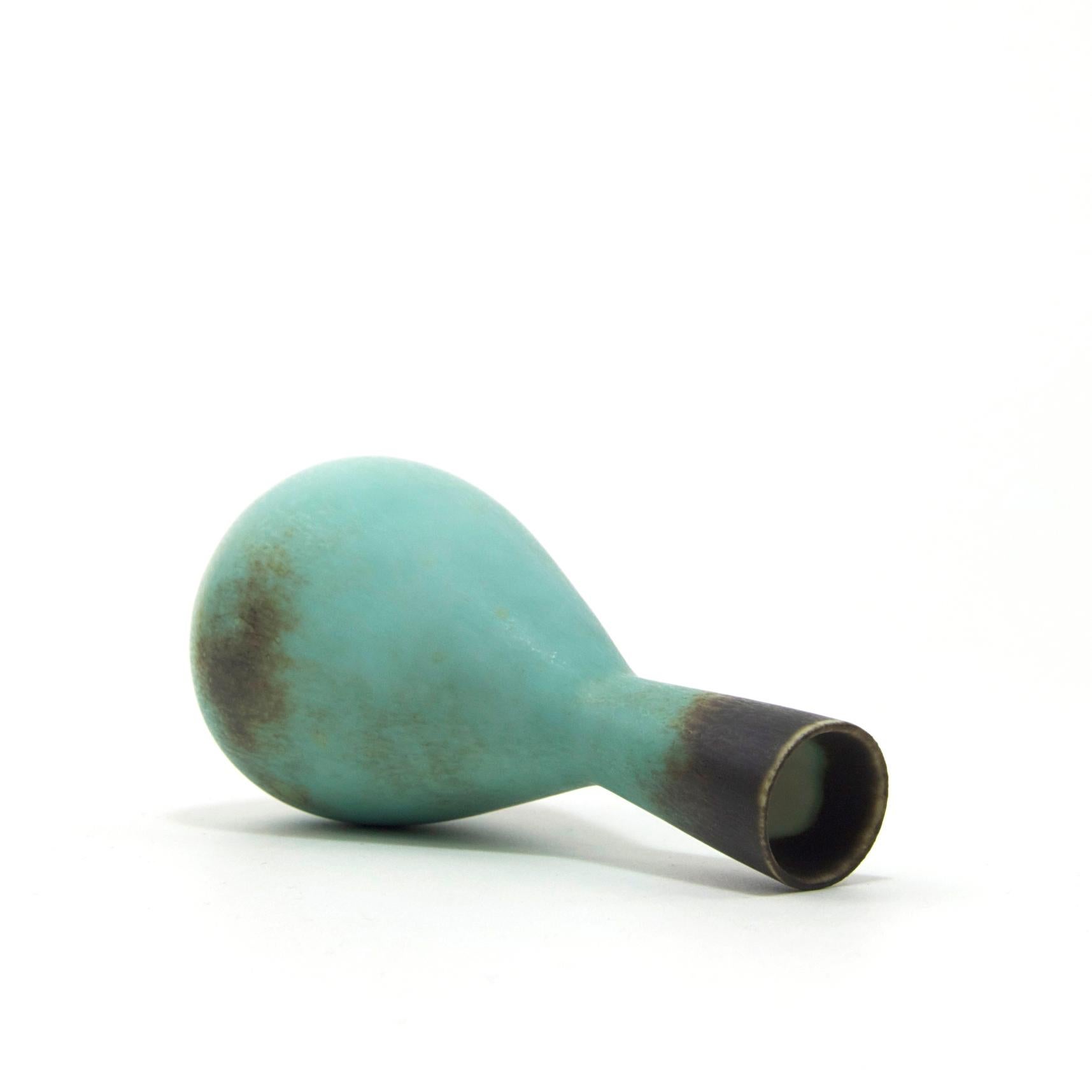 Vaso svedese di metà secolo di Carl-Harry Stålhane per Rörstrand in vendita 1