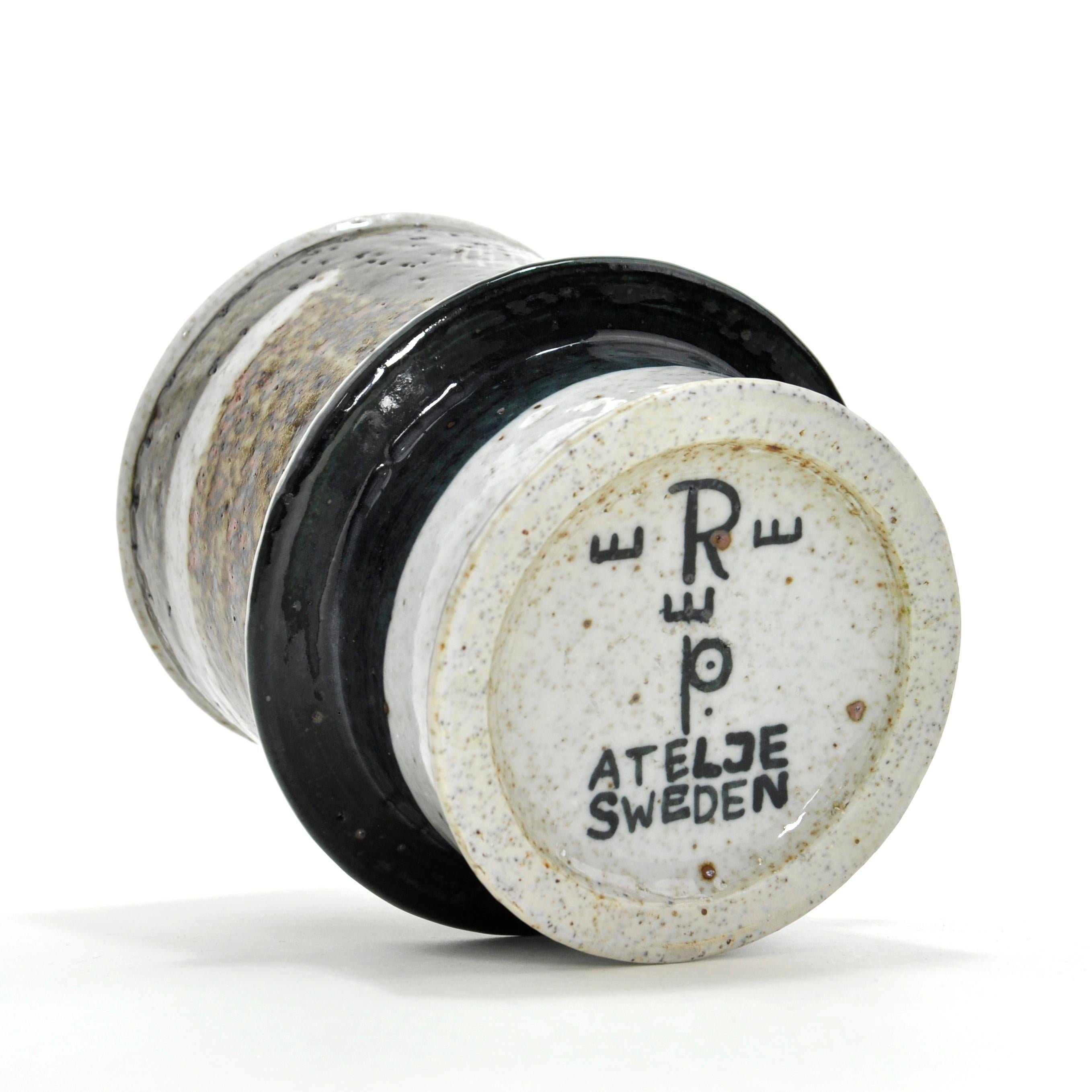 Suédois Vase suédois du milieu du siècle dernier d'Inger Persson pour Rorstrand en vente