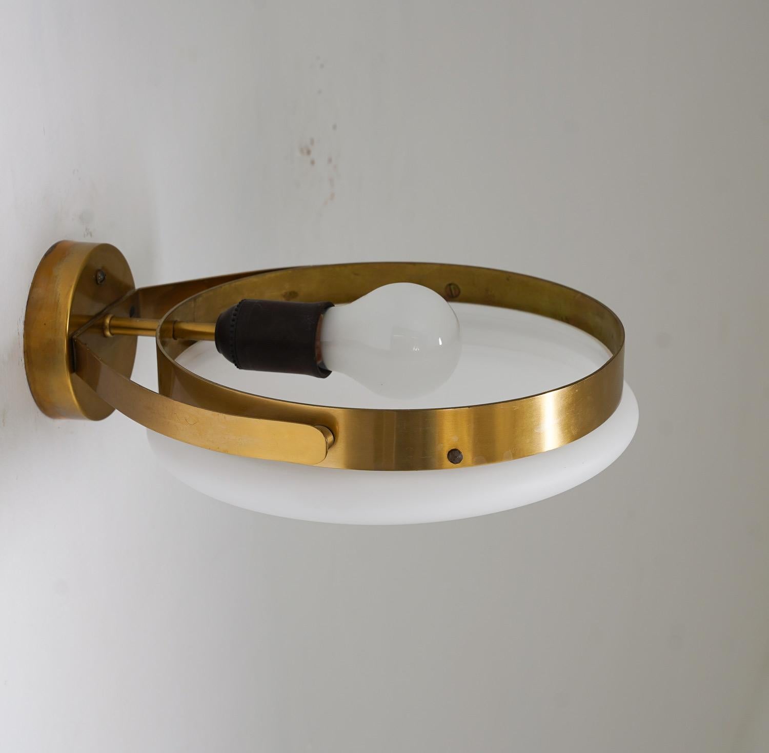 Swedish Mid Century Wall Lamps in Brass and Glass Falkenbergs For Sale 3