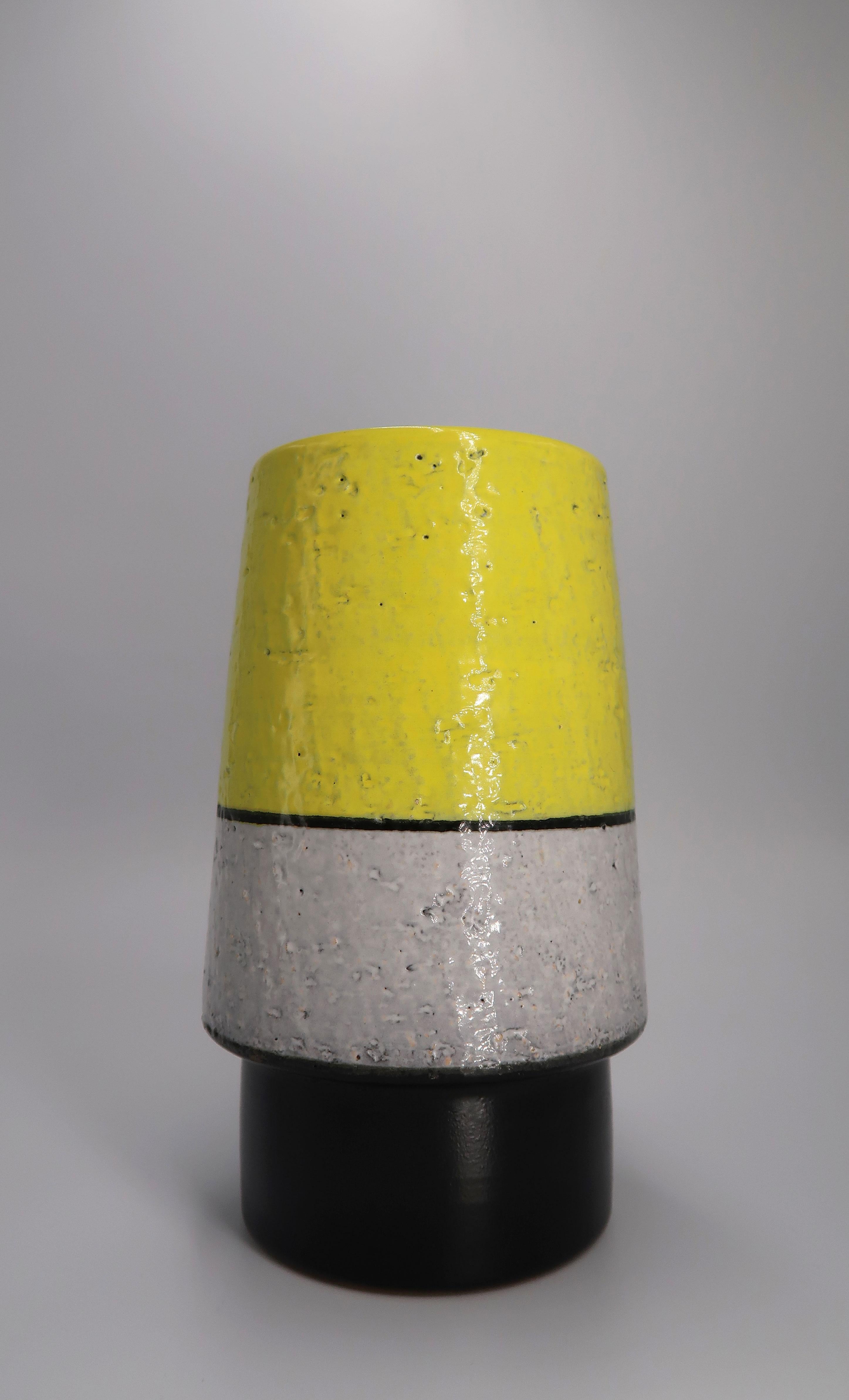 yellow and grey vase