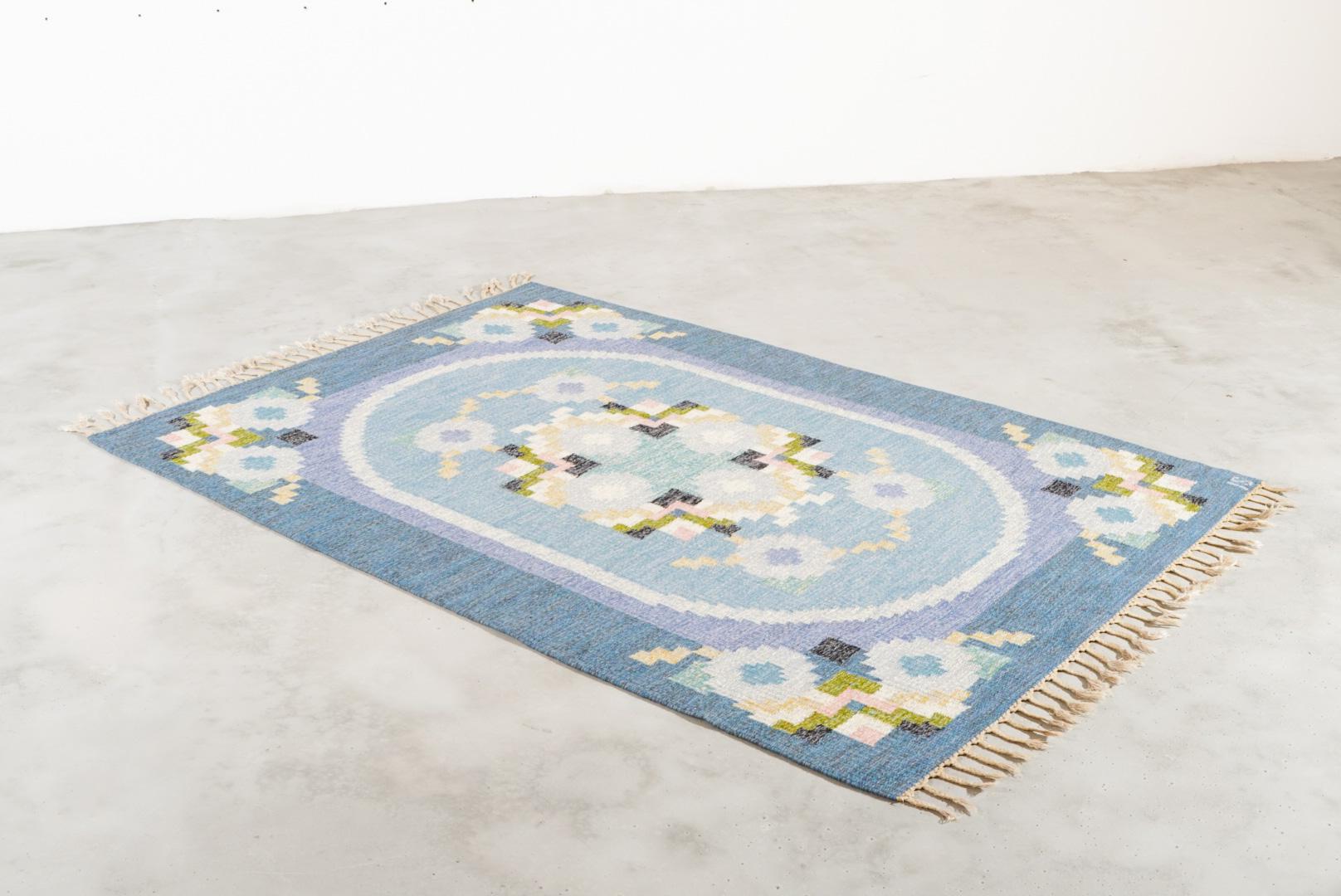 Swedish Midcentury Carpet by Ingegerd Silow In Good Condition In Berlin, DE