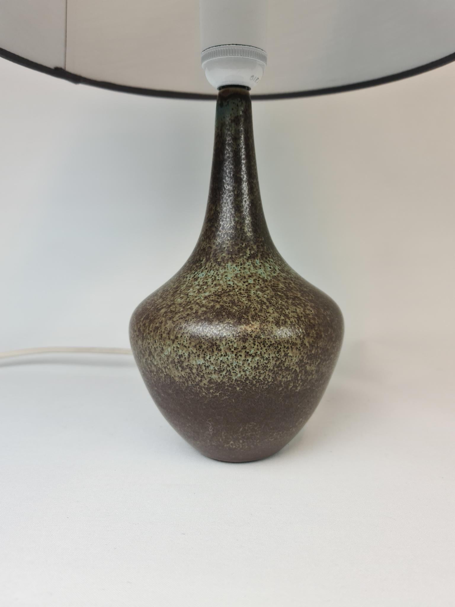 Swedish Midcentury Ceramic Table Lamp by Gunnar Nylund Rörstrand In Good Condition In Hillringsberg, SE
