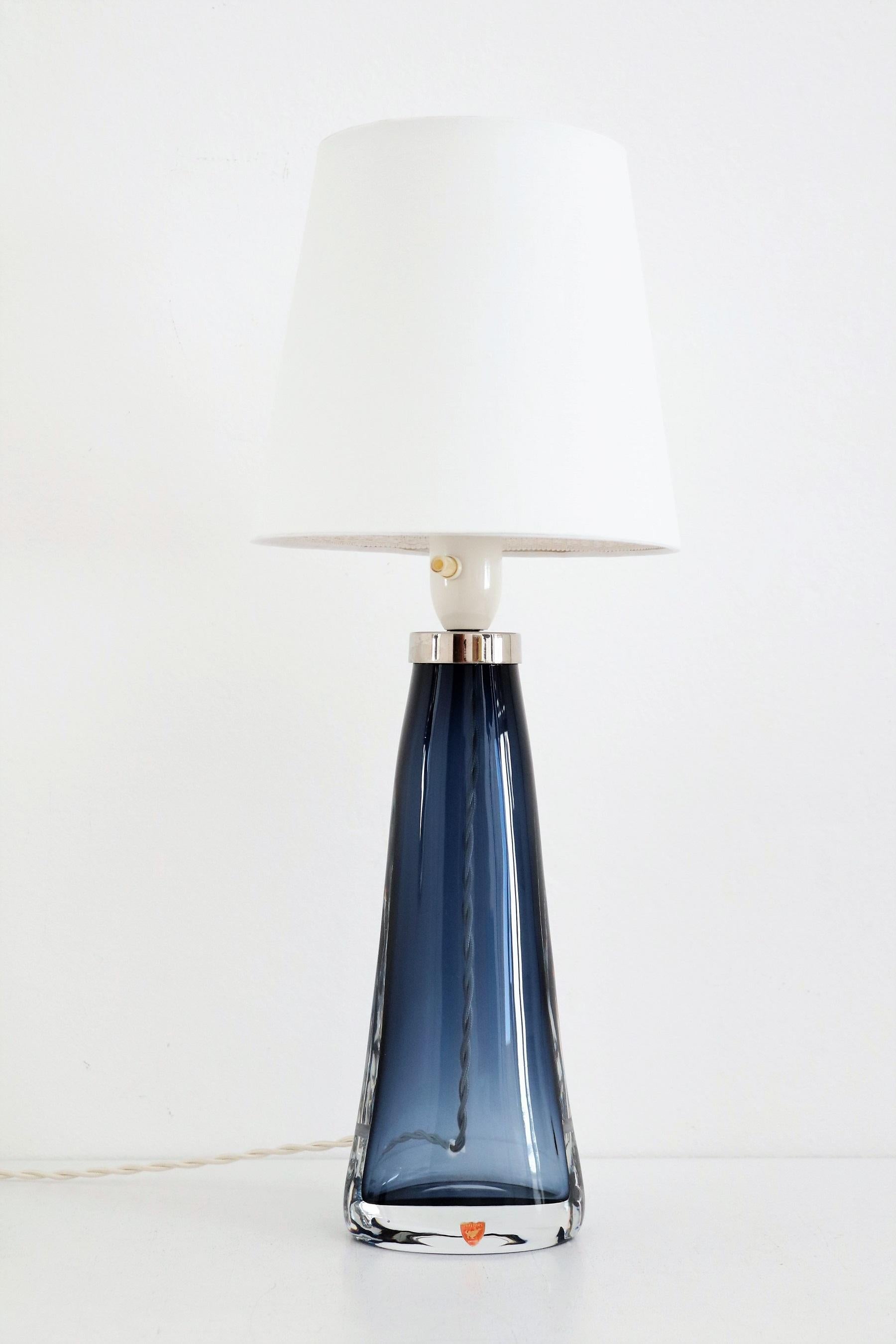 Swedish Midcentury Crystal Table Lamp by Carl Fagerlund for Orrefors, 1960s In Good Condition For Sale In Morazzone, Varese