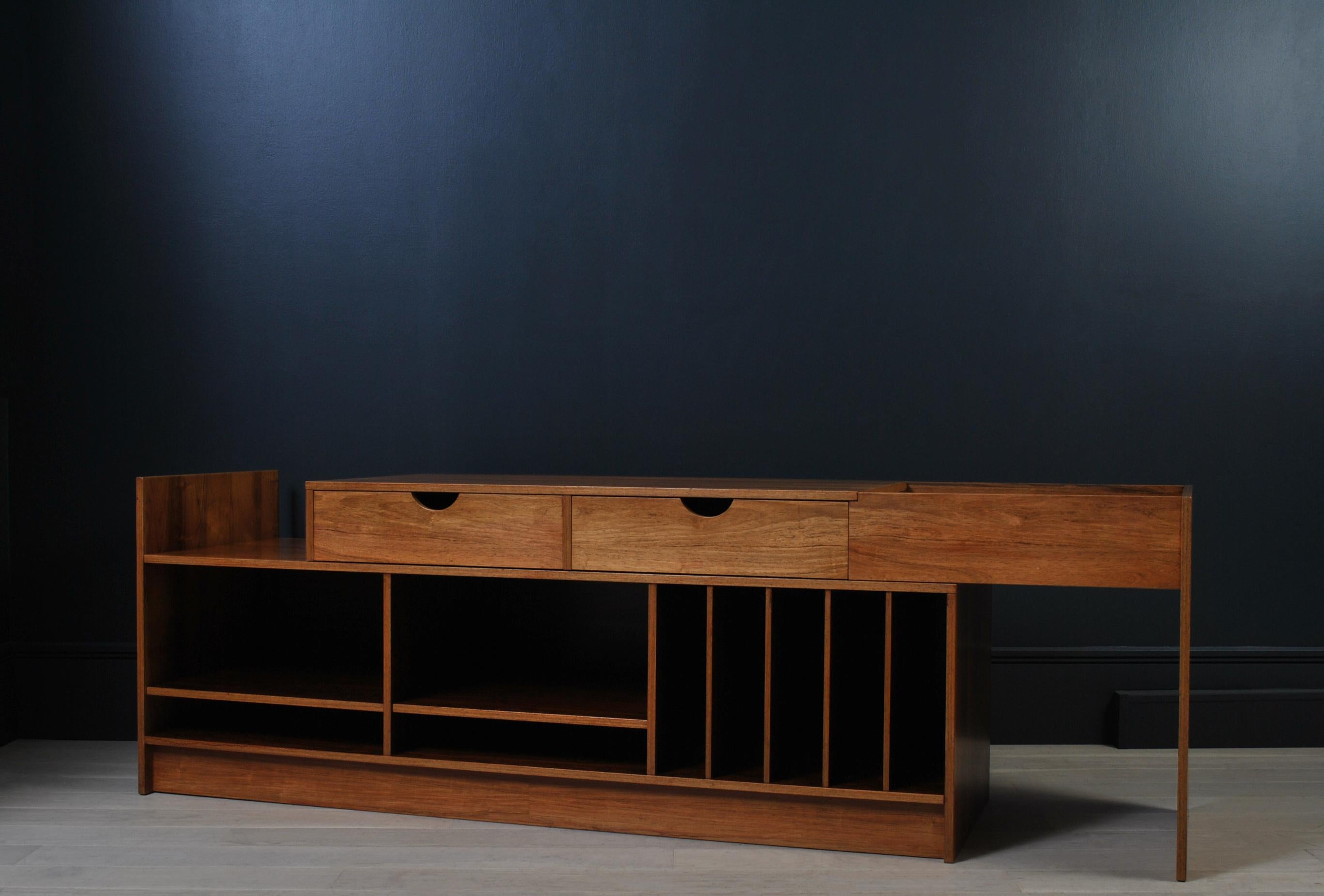 Swedish Midcentury Expanding Audio Sideboard In Good Condition In London, GB