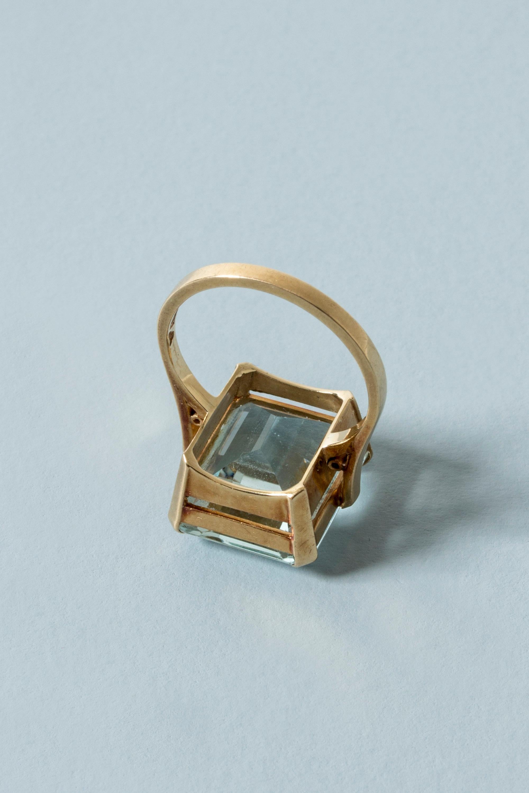 Swedish Midcentury Gold and Aquamarine Ring, Sweden, 1949 In Good Condition In Stockholm, SE