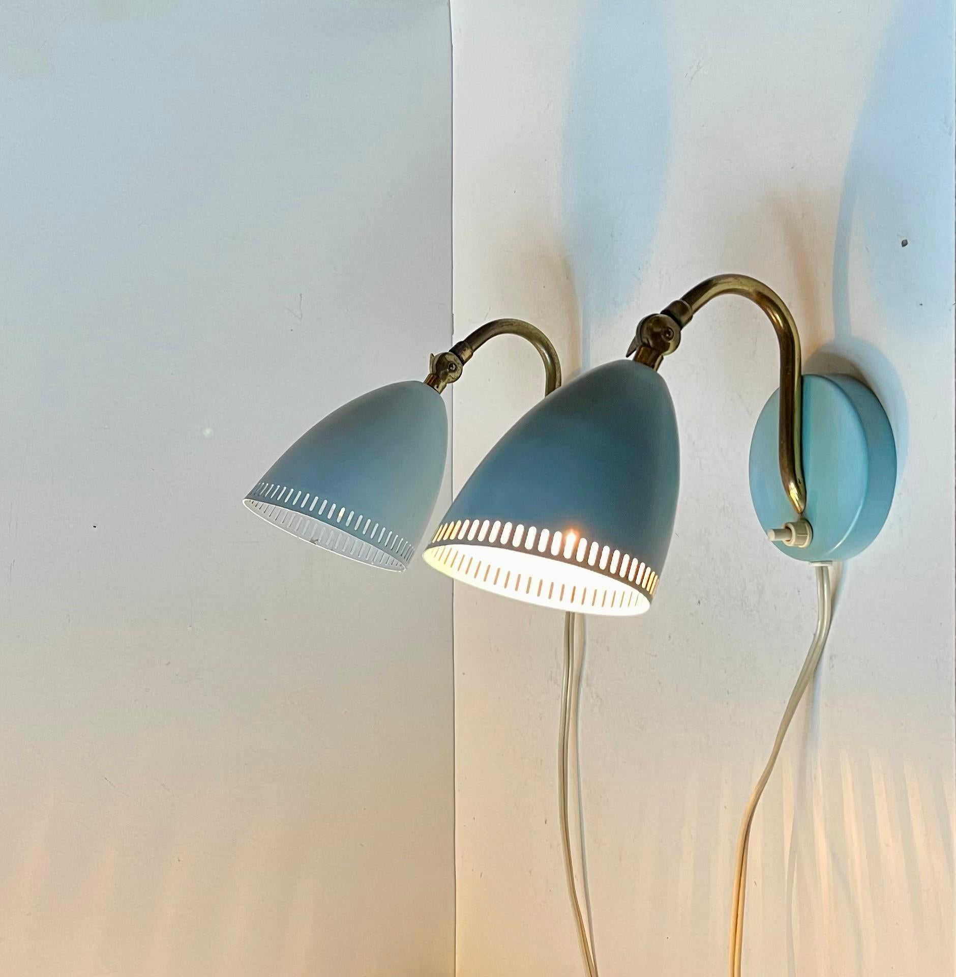 Schwedische Wandlampen aus Aluminium und Messing aus der Mitte des Jahrhunderts, 1950er Jahre im Angebot 2