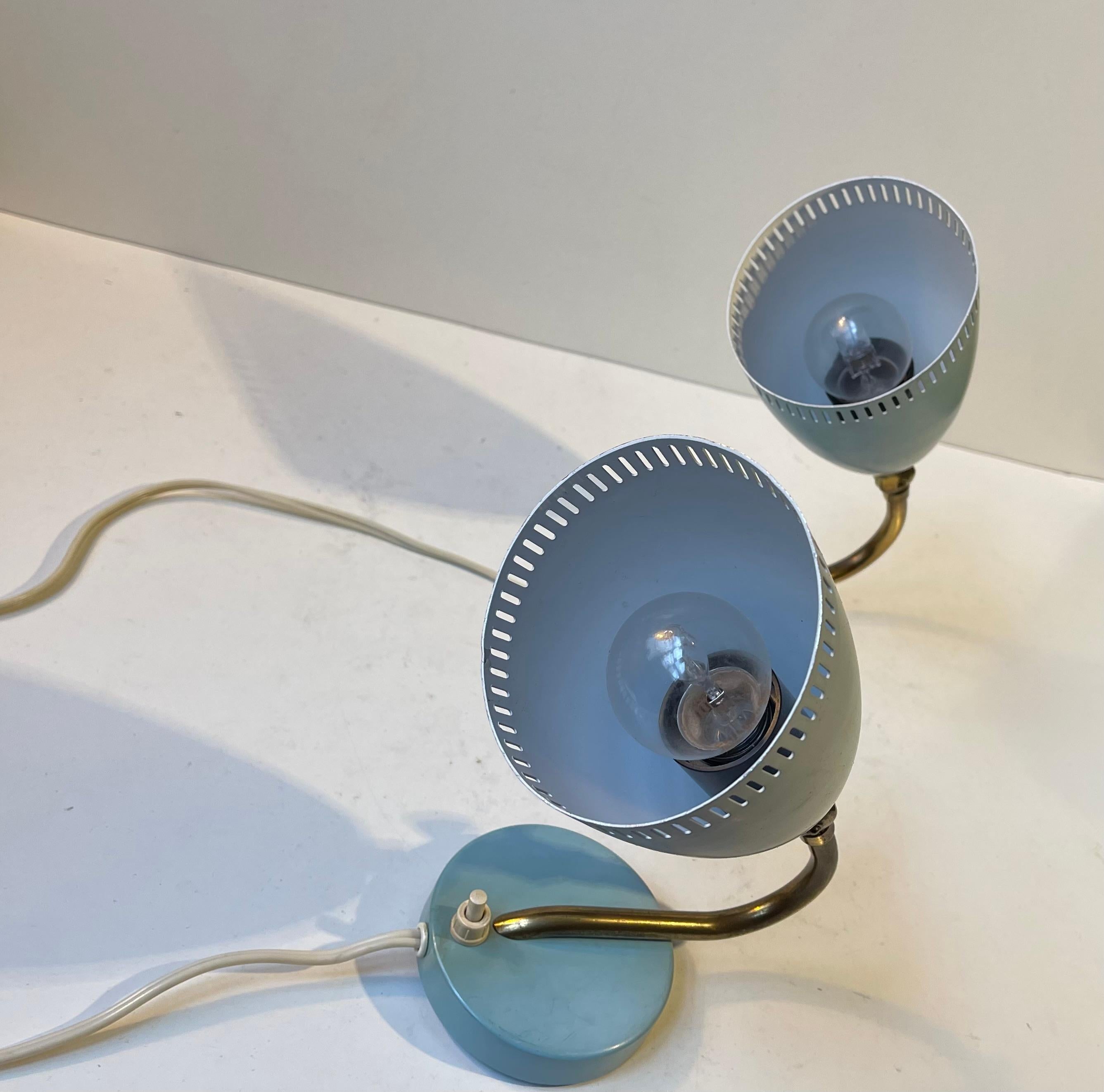 Schwedische Wandlampen aus Aluminium und Messing aus der Mitte des Jahrhunderts, 1950er Jahre im Angebot 3