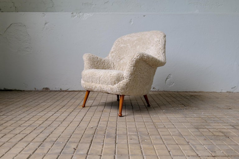 Mid-Century Modern Swedish Mid-Century Lounge Chair 