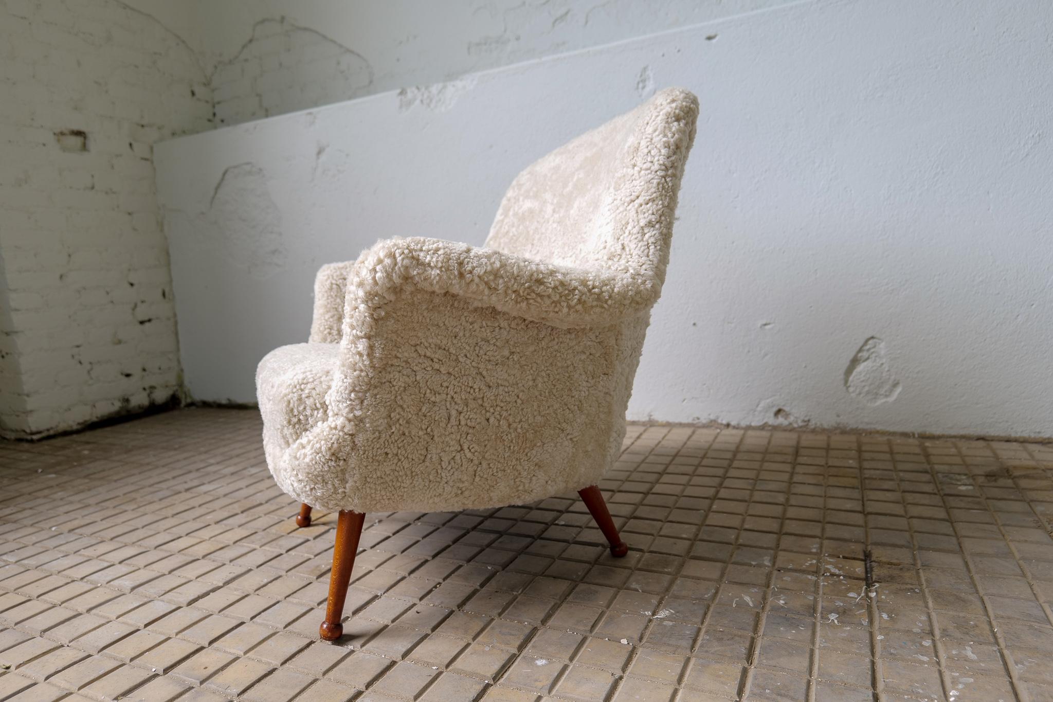 Swedish Mid-Century Lounge Chair 