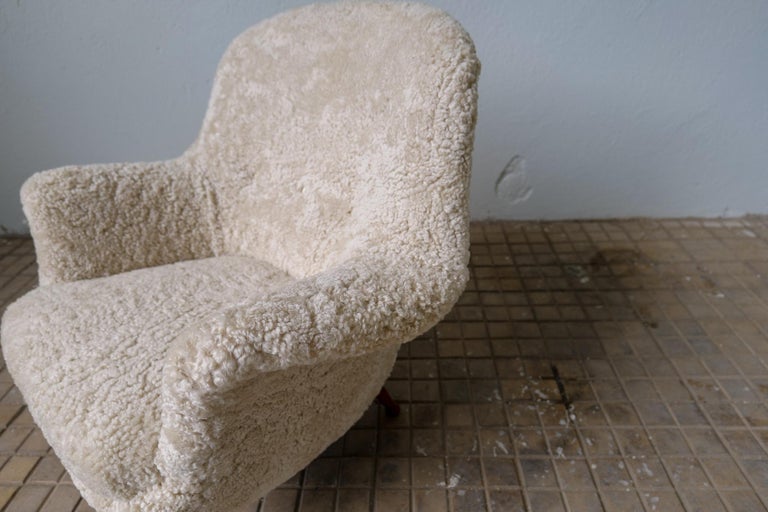 Mid-20th Century Swedish Mid-Century Lounge Chair 