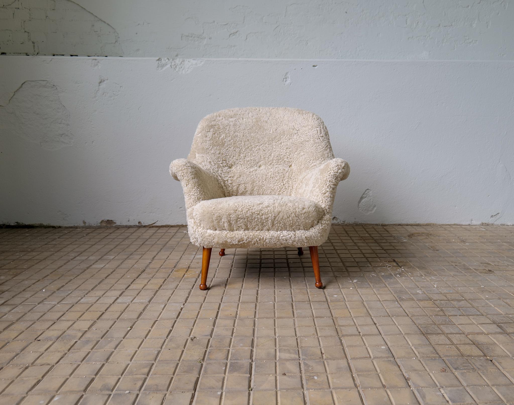 Swedish Mid-Century Lounge Chair 